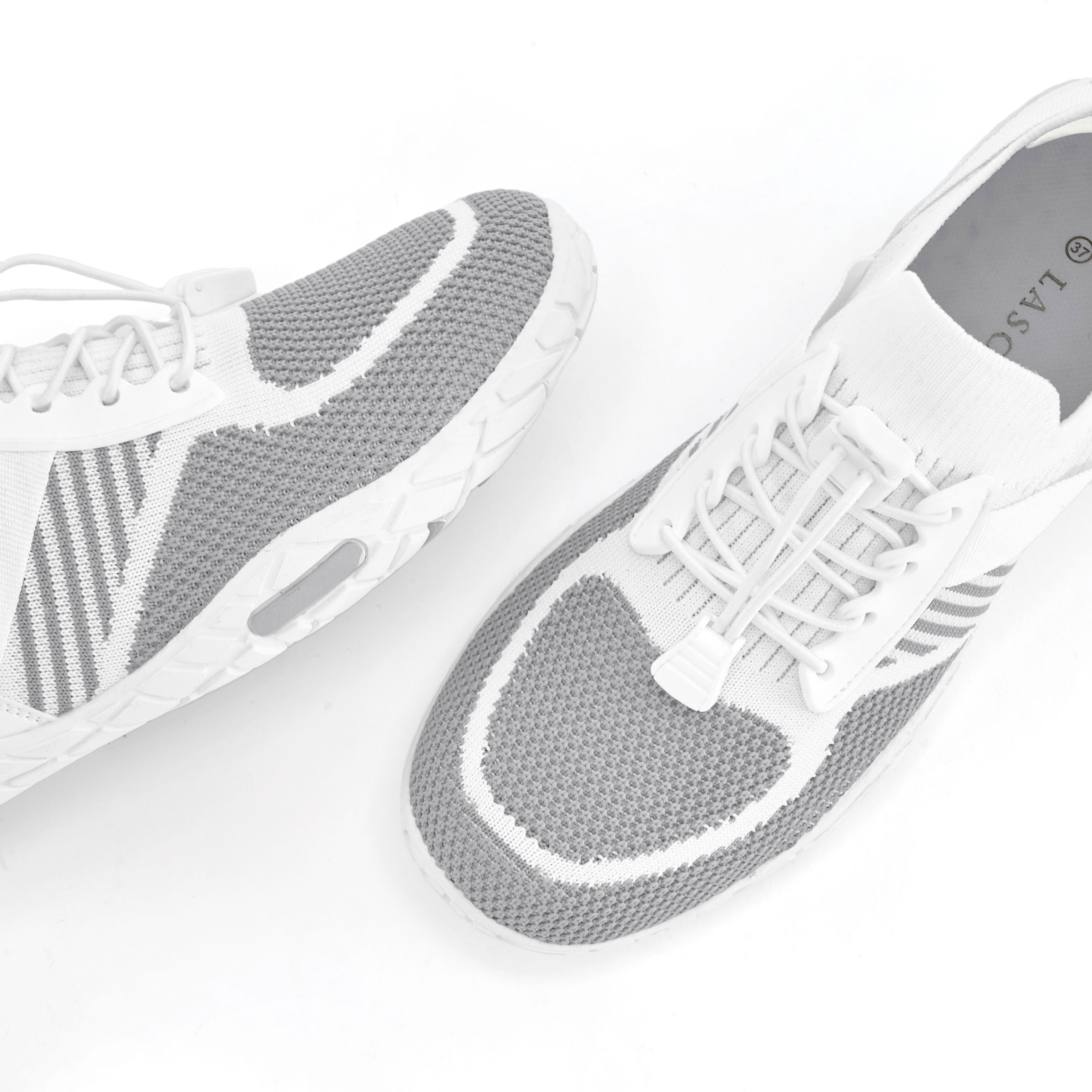 LASCANA Sneaker »Slip-On-Sneaker, Sommer Sneaker,«  Freizeitschuh, Halbschuh superleicht, flache flexible Sohle VEGAN
