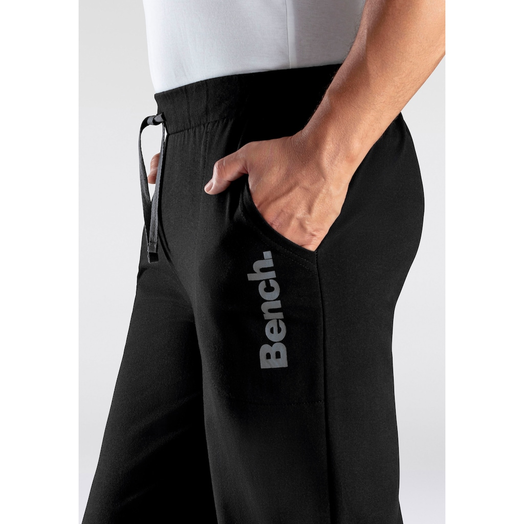 Bench. Loungewear Relaxhose, aus leichter Sweat-Qualität