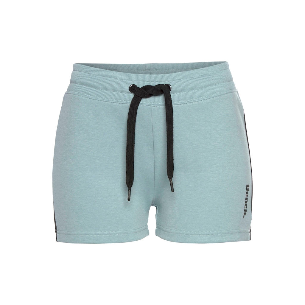 Bench. Loungewear Relaxshorts, mit Seitenstreifen, Loungewear