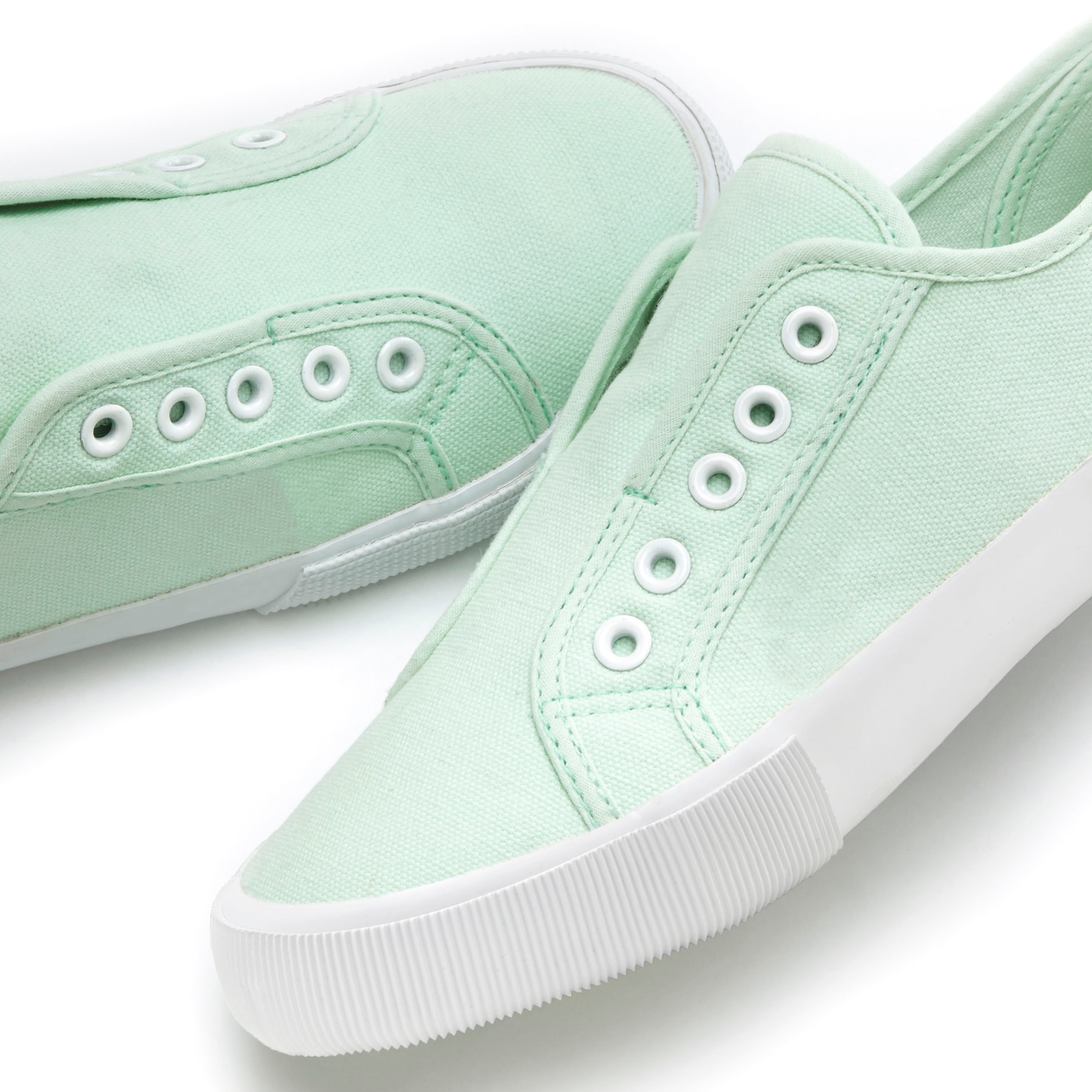 LASCANA Sneaker, Slipper, Halbschuh, Slip-On-Sneaker bequem zum Reinschlüpfen, Slip-Ons