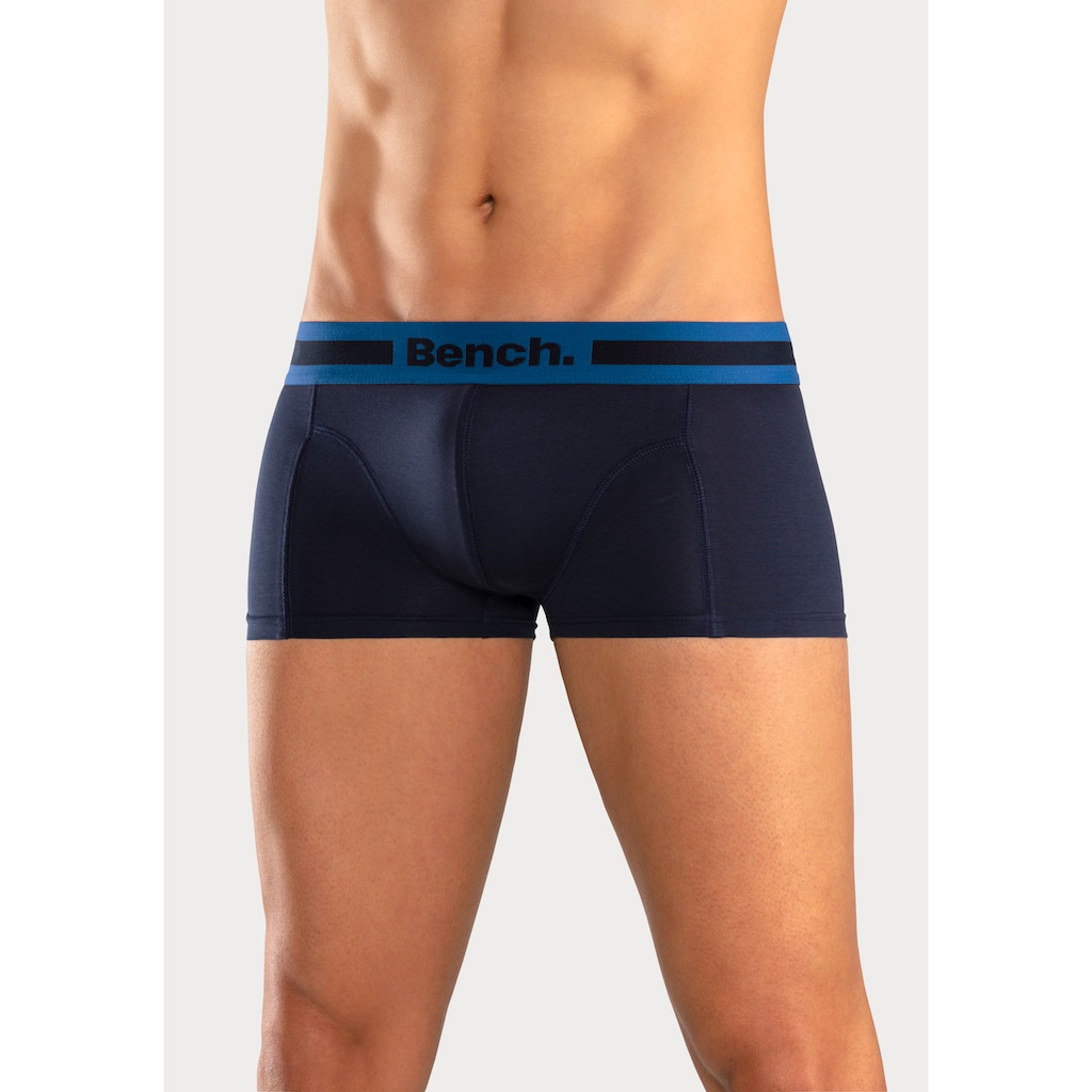 Bench. Hipster, (Packung, 4 St.), knapp sitzende Boxershorts aus Baumwollmischung