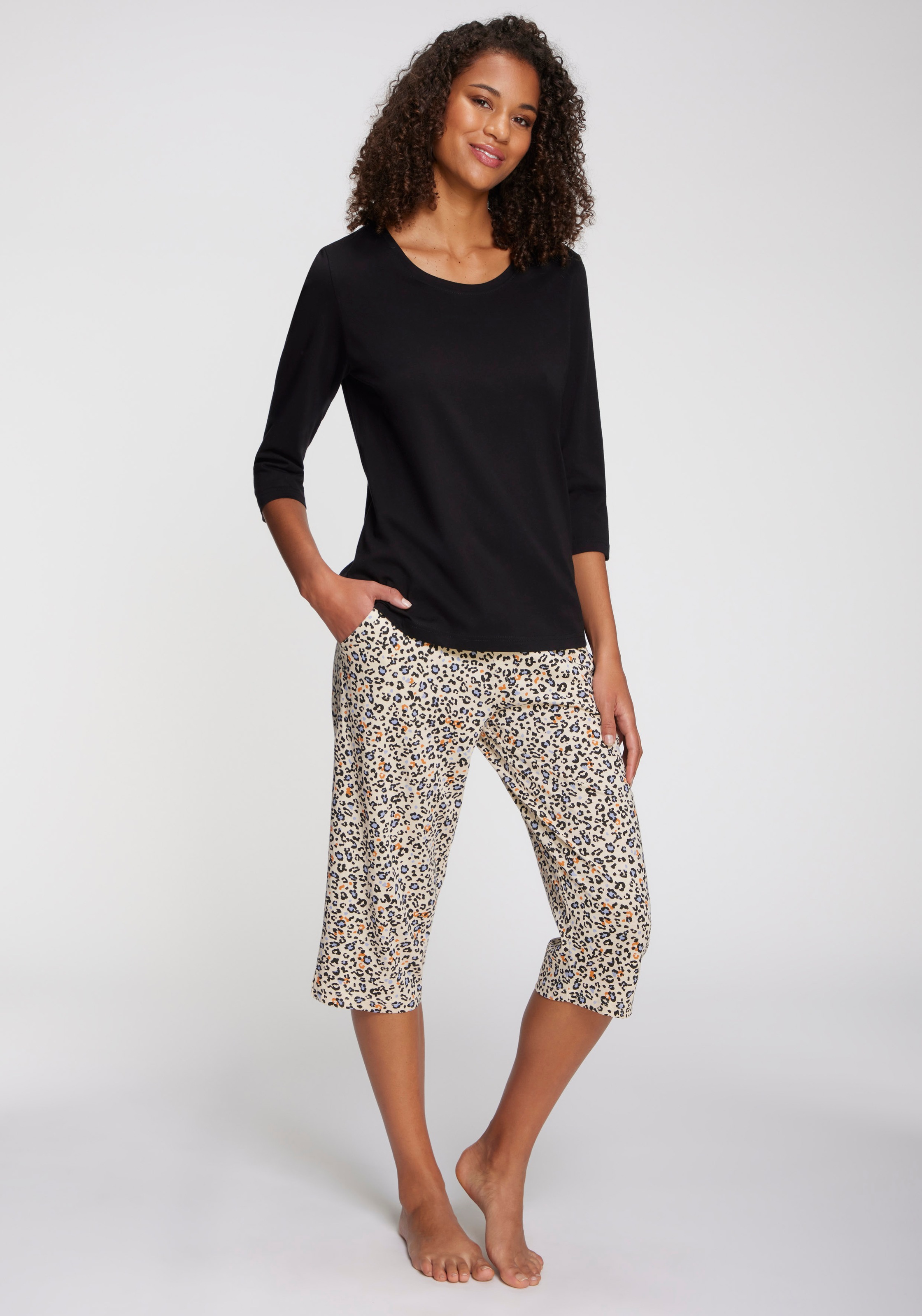 Vivance Dreams Capri-Pyjama 2 tlg. mit schönem Animalprint