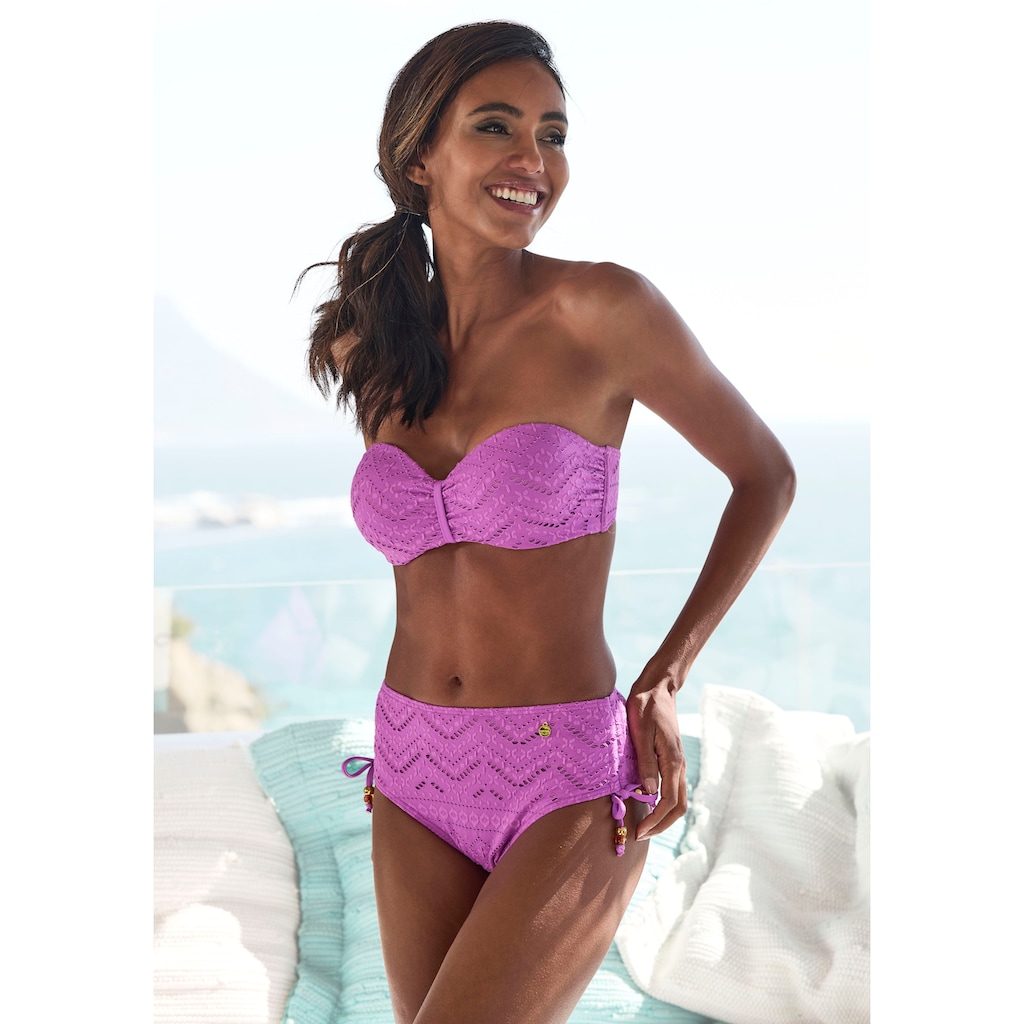 LASCANA Bügel-Bandeau-Bikini-Top »Omara«, mit Lochstickerei