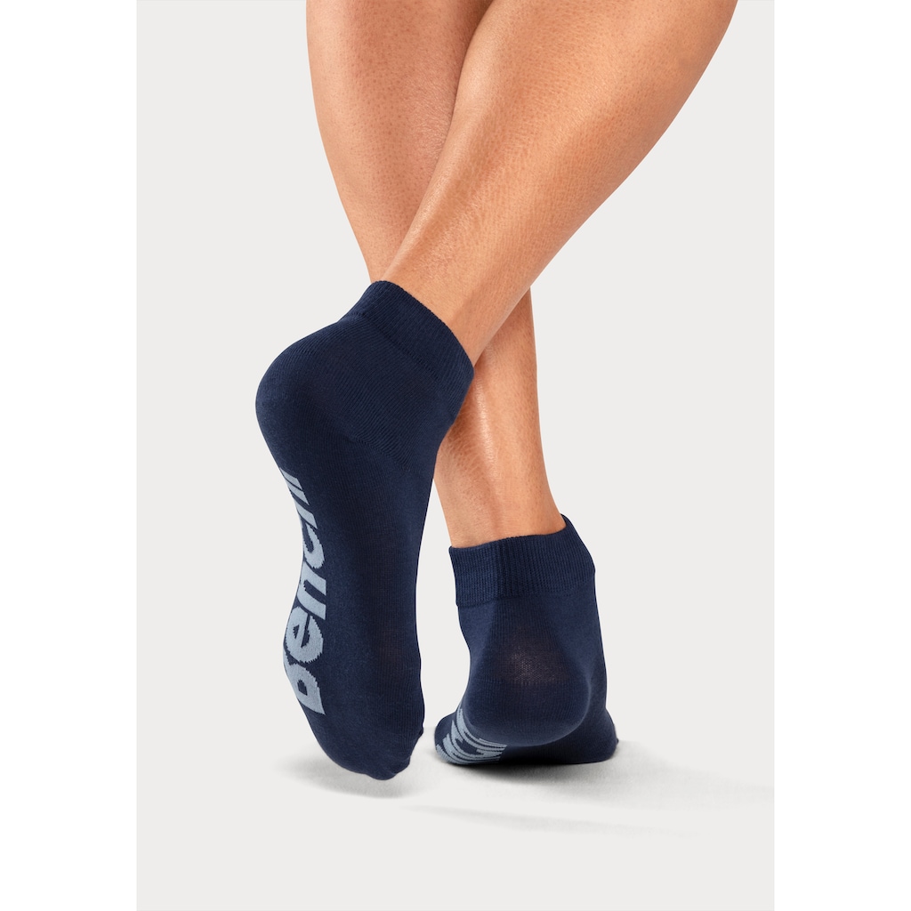 Bench. Kurzsocken, (Federtasche, 7 Paar), in ansprechendem Mäppchen mit Reissverschluss