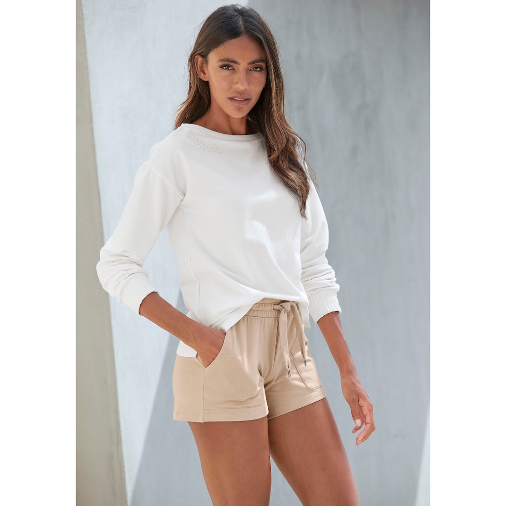 Bench. Loungewear Sweatshirt, mit gerafften Ärmelbündchen, Loungeanzug
