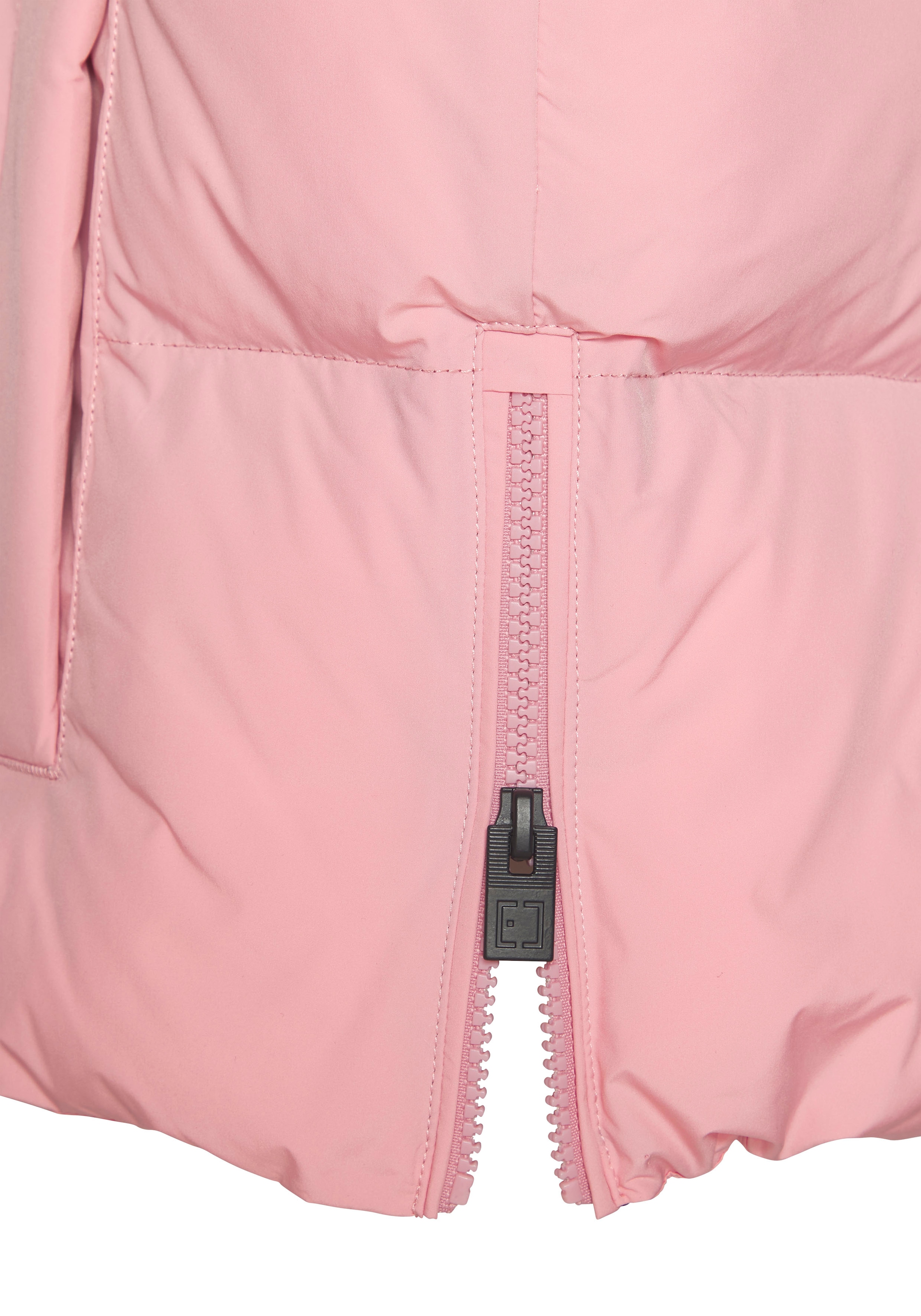 Elbsand Steppweste , mit grossem Logoprint auf dem Rücken
