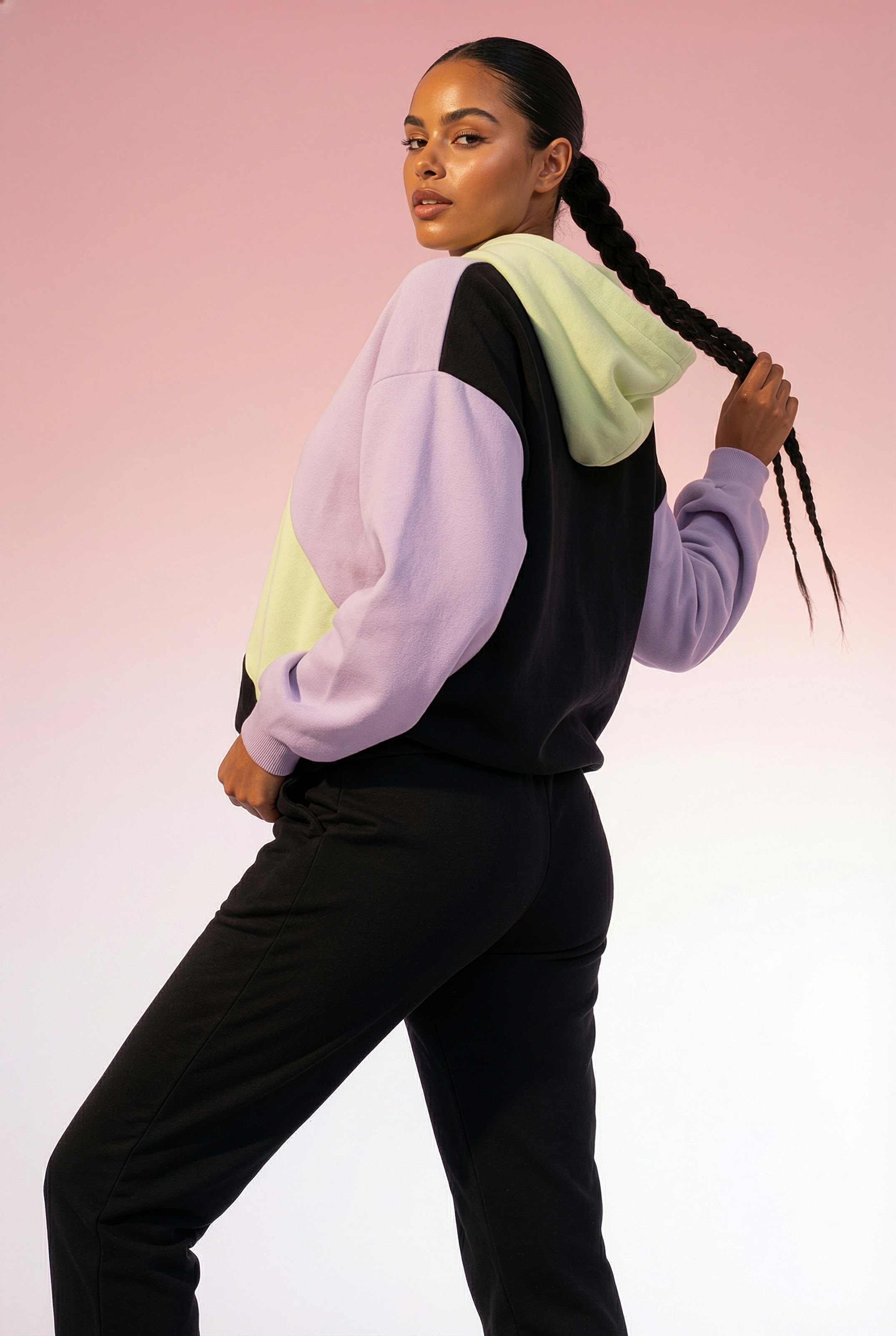 Buffalo Hoodie »- Kapuzensweatshirt«, mit modernem Colorblock-Muster, Home- und Loungewear
