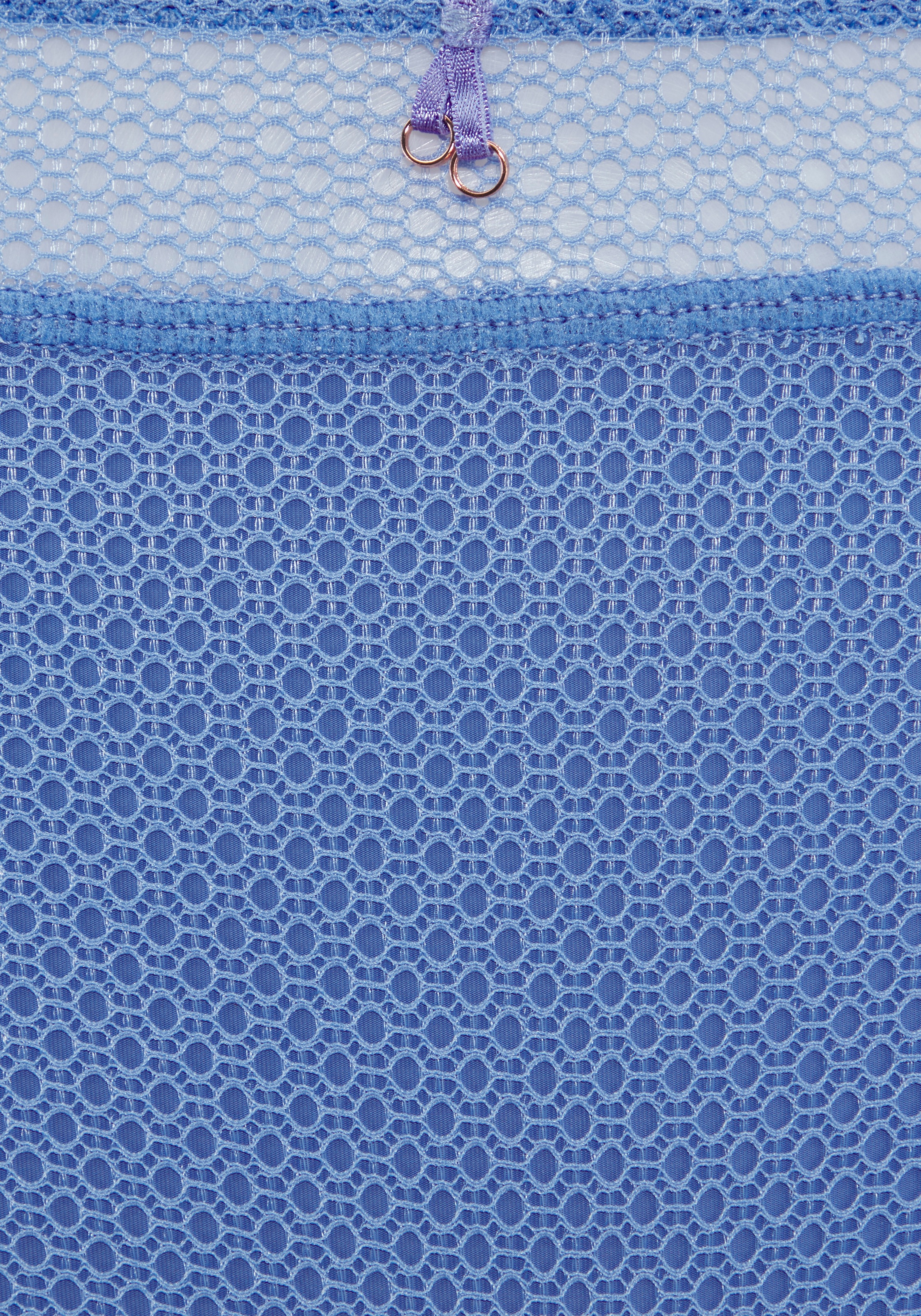 Nuance by Lascana Panty avec petit nœud décoratif et accessoire bijou