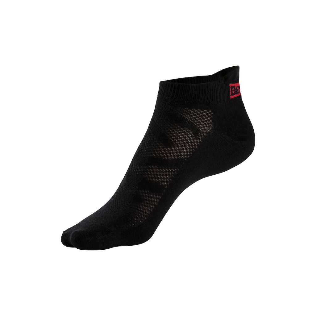 Bench. Sneakersocken, (Packung, 6 Paar), mit Lüftungskanälen in Netzstruktur