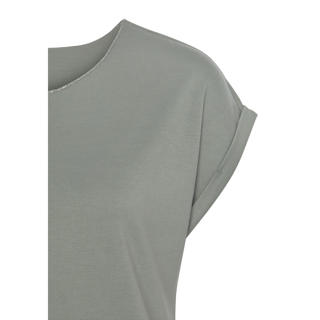 LASCANA Rundhalsshirt »mit eleganten Glitzerabschlüssen«, aus pflegeleichter Qualität