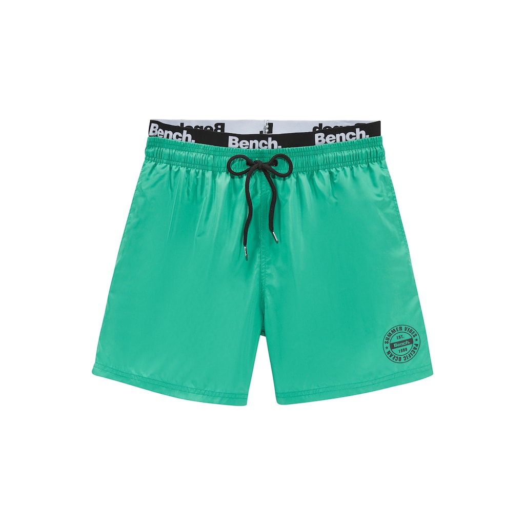 Bench. Badehose, mit modernem Logobund
