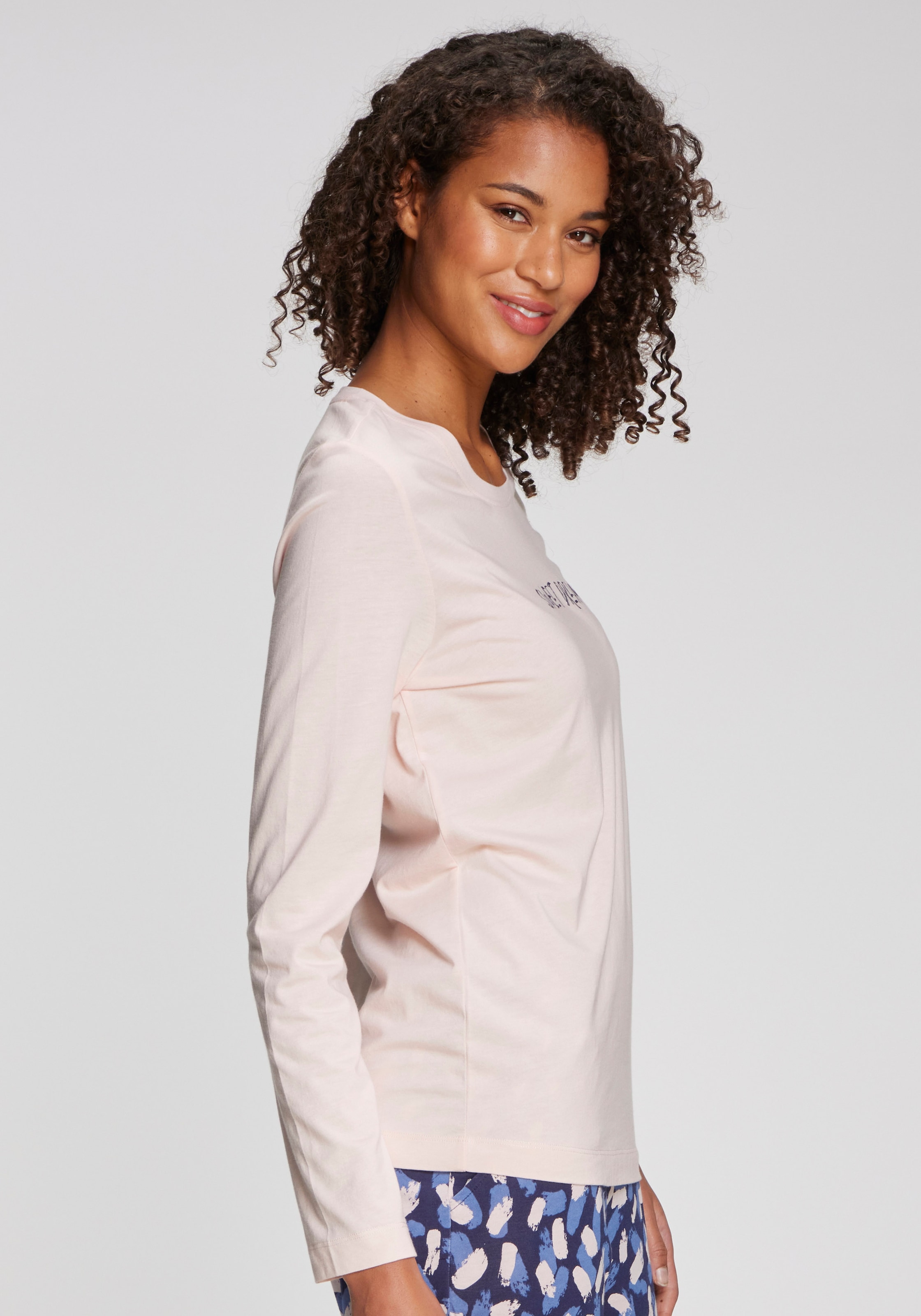 s.Oliver Pyjamaoberteil mit kleinem Frontprint