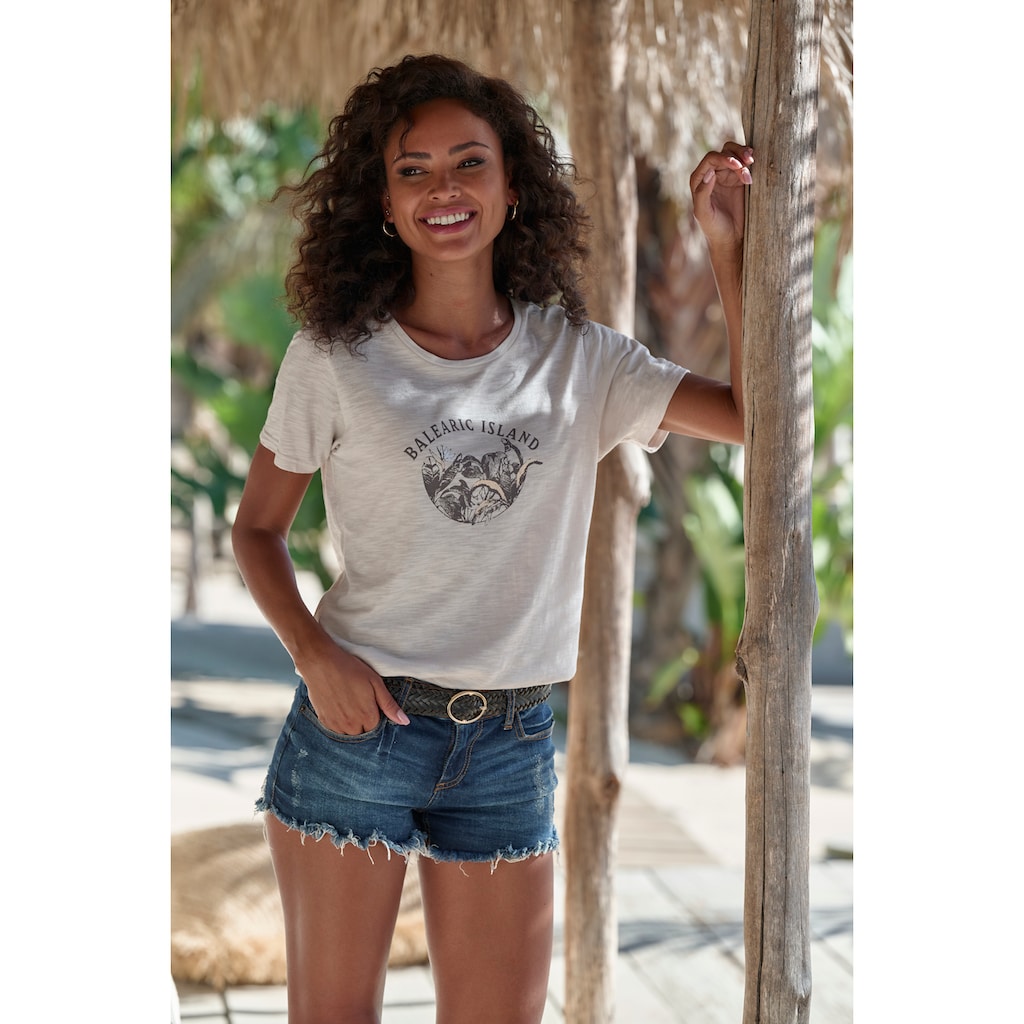 Vivance T-Shirt »mit schimmerndem Frontprint«, aus weicher Baumwoll-Qualität