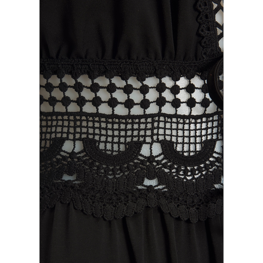 LASCANA Strandkleid, mit Spitzeneinsätzen, bügelfreie Qualität