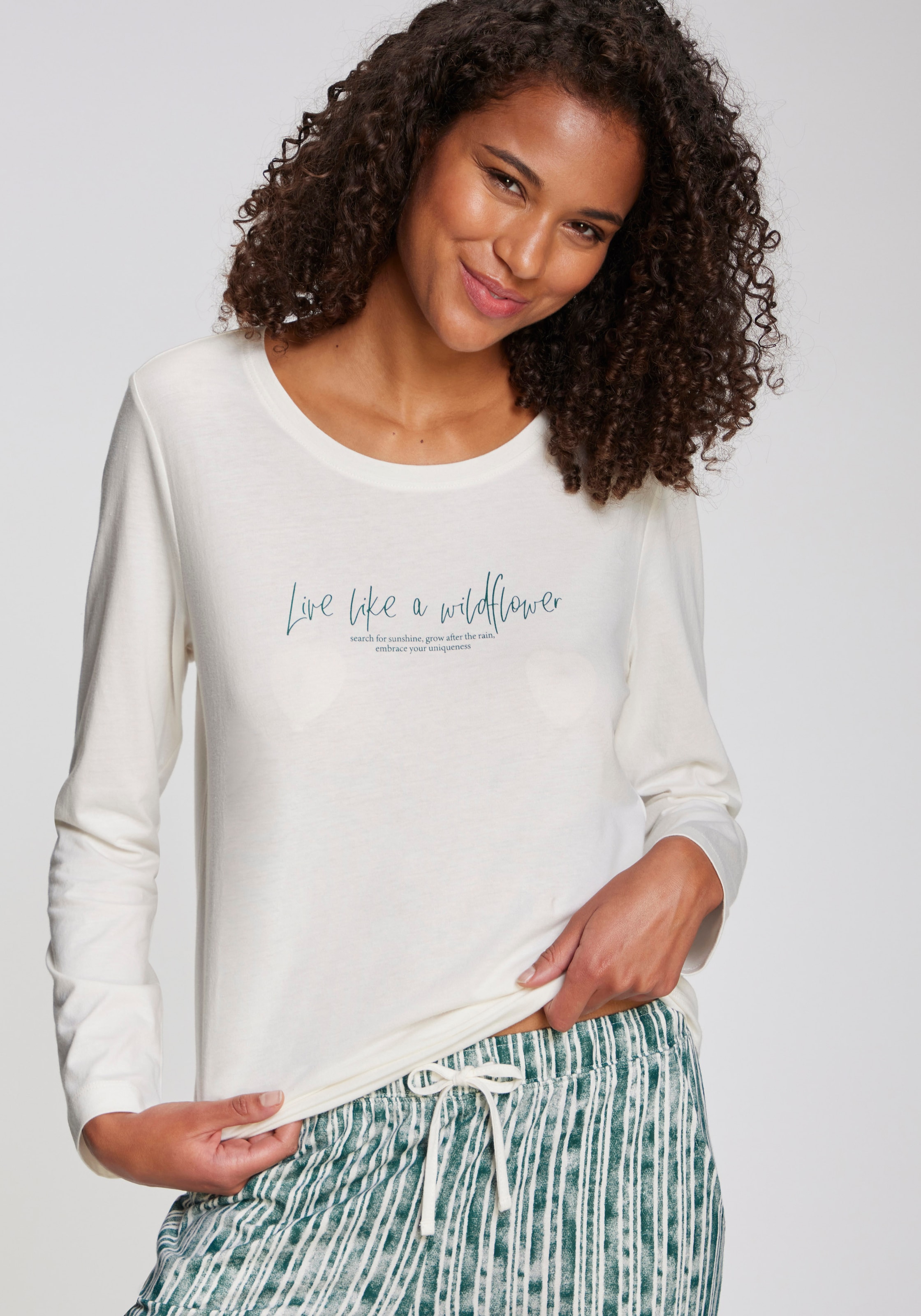 Vivance Dreams Pyjama Set, 2 tlg. Mit schönem Muster