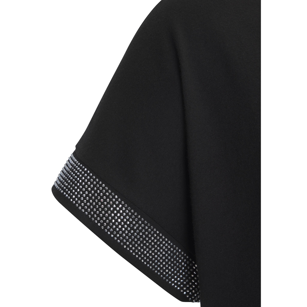 LASCANA Kurzarmshirt »mit glitzernem Strass-Design am Arm«, aus weicher Baumwoll-Qualität