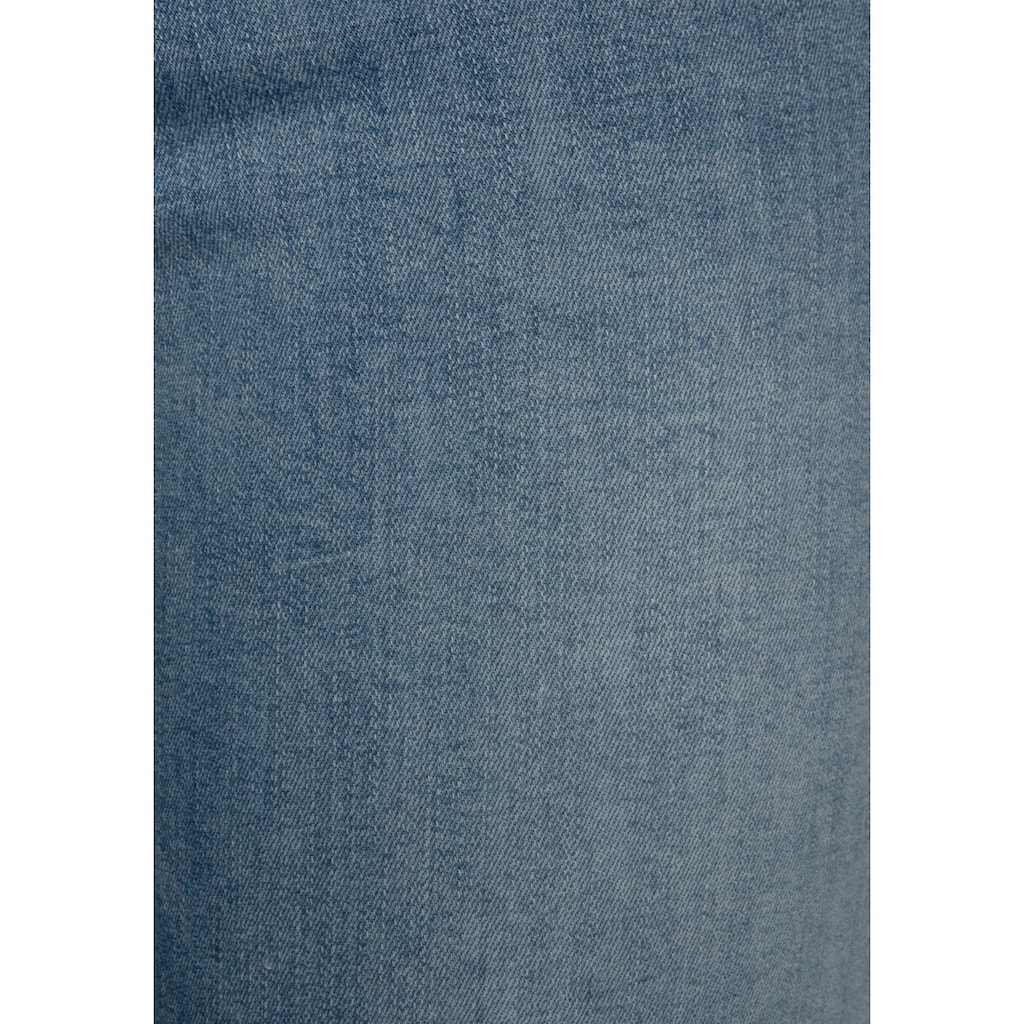 Buffalo High-waist-Jeans, mit modischer Knopfleiste, schmale Skinny-Jeans, Stretch-Qualität