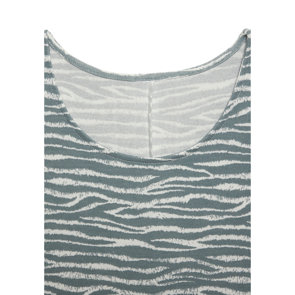 LASCANA 3/4-Arm-Shirt »mit modischem Zebra-Muster«, aus weichem Viskose-Strick