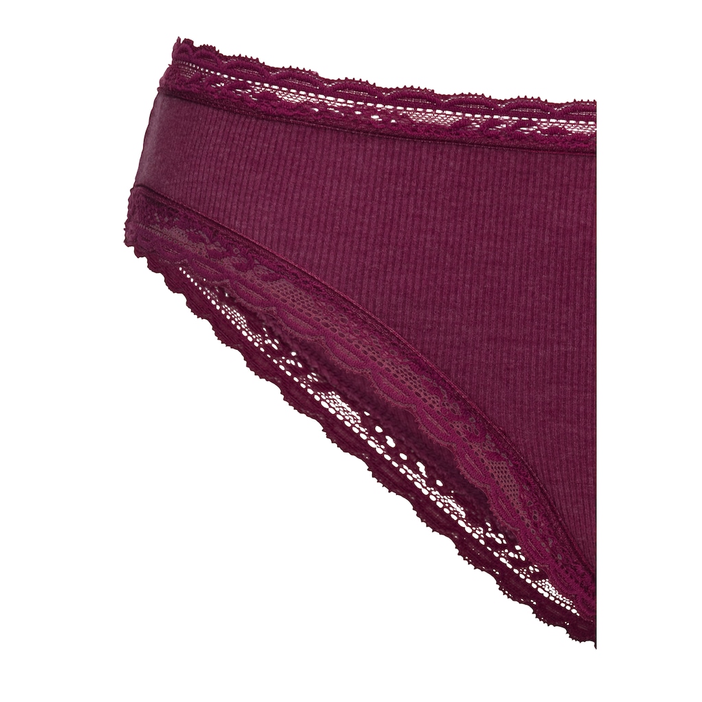 s.Oliver Brasilslip, (Packung, 2 St.), mit modischer Spitze aus Baumwollmischung