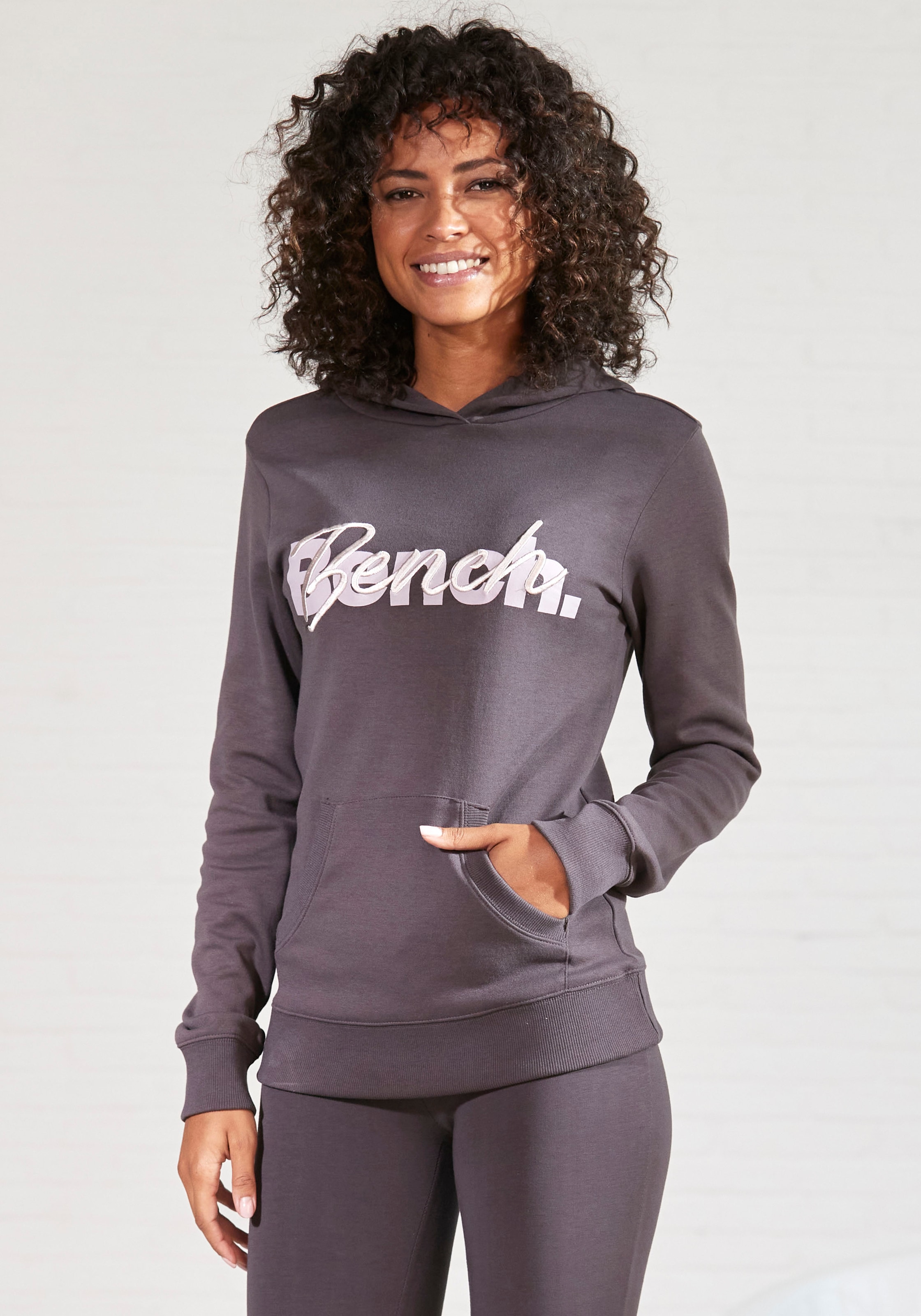 Bench. Loungewear Kapuzensweatshirt, mit Kängurutasche, Loungeanzug, Hoodie