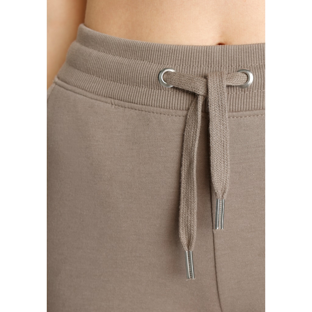 H.I.S Shorts, mit seitlicher weisser Paspel