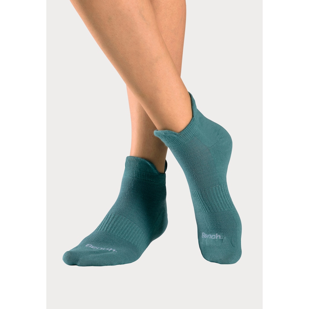 Bench. Sneakersocken, (Packung, 6 Paar), mit feiner Mesh Konstruktion und Mittelfussgummi
