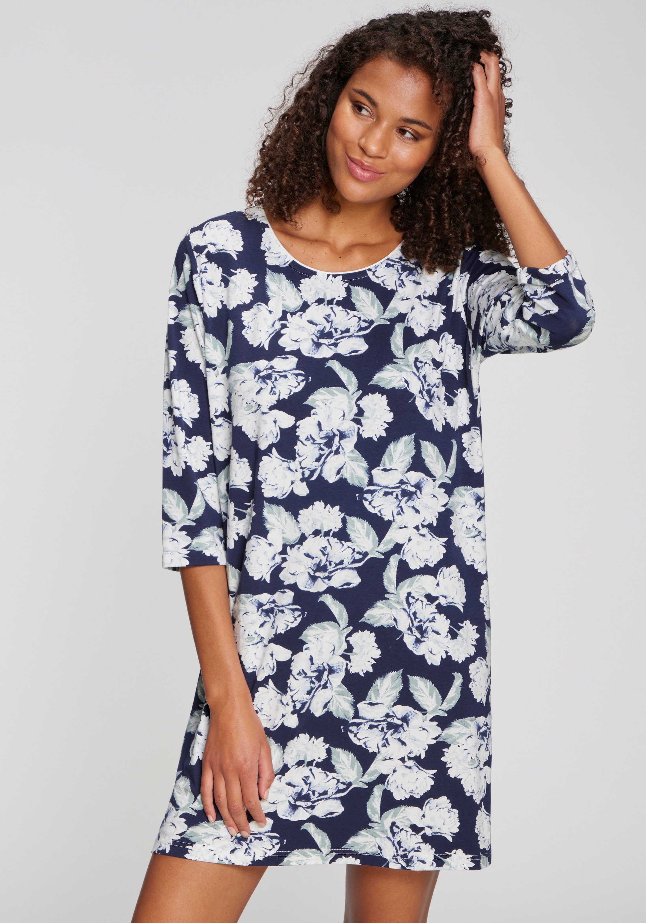 LASCANA Nachthemd mit schönem Blumenmuster
