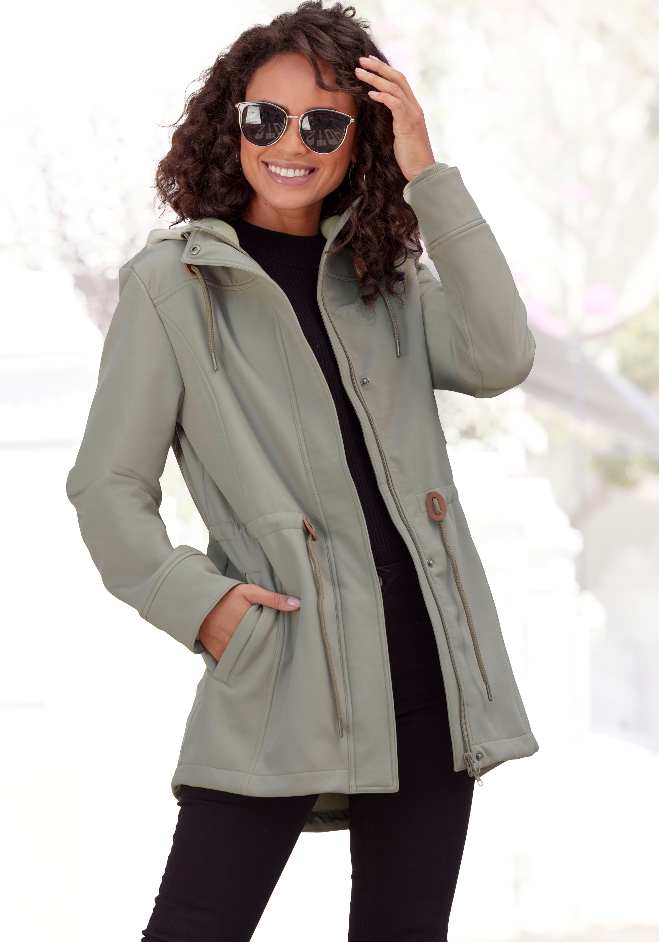 Vivance active Softshelljacke mit Kapuze mit Kordelzug an der Taille