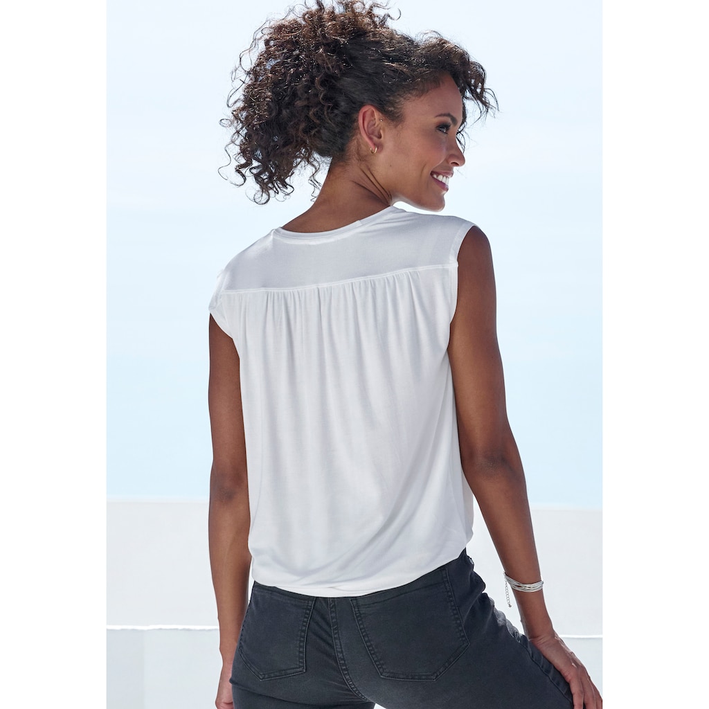 LASCANA Shirttop »mit dekorativer Schulterraffung«, aus weichem Viskose-Stretch