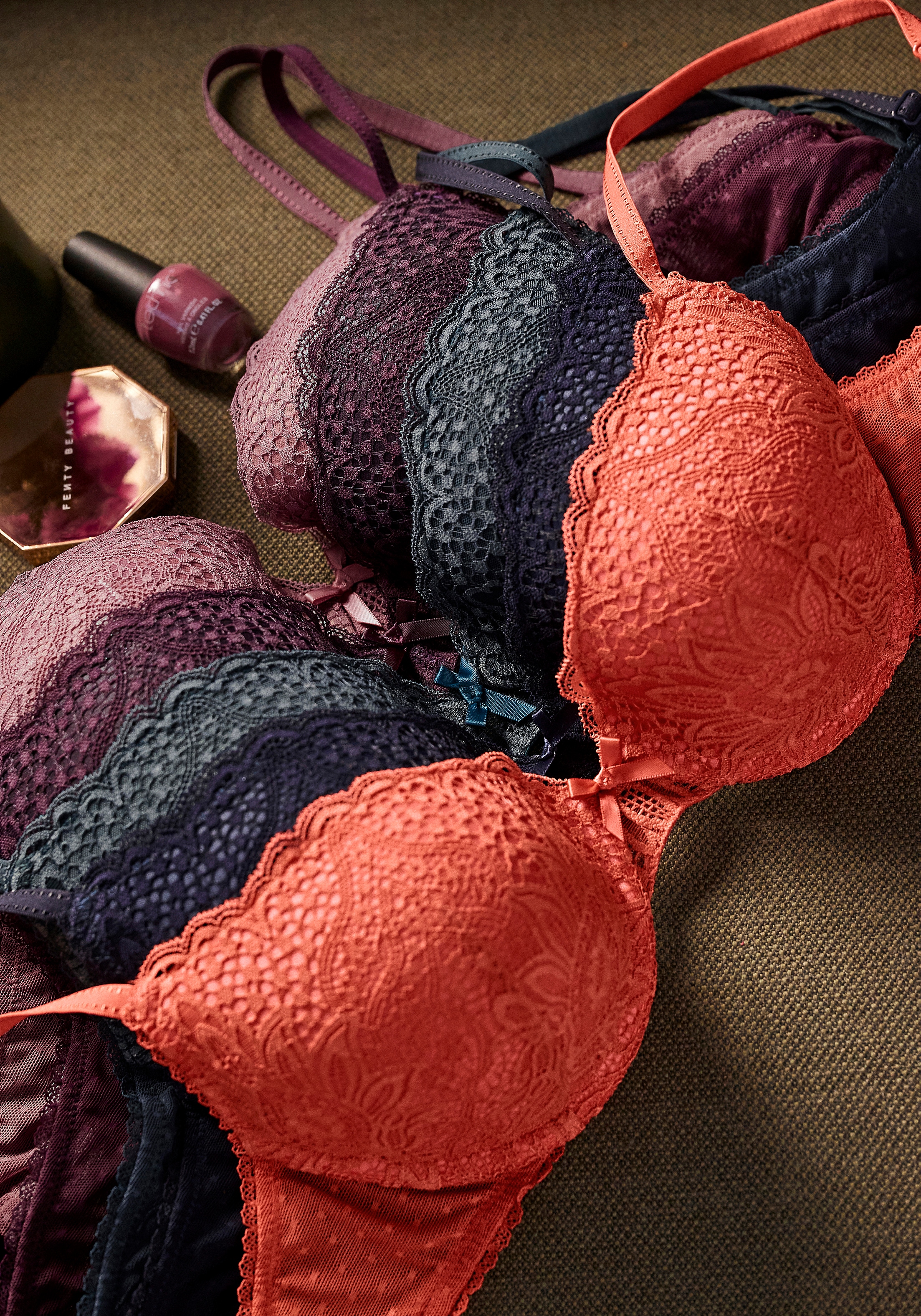 Vivance Push-up-BH, rundherum mit floraler Spitze, Dessous