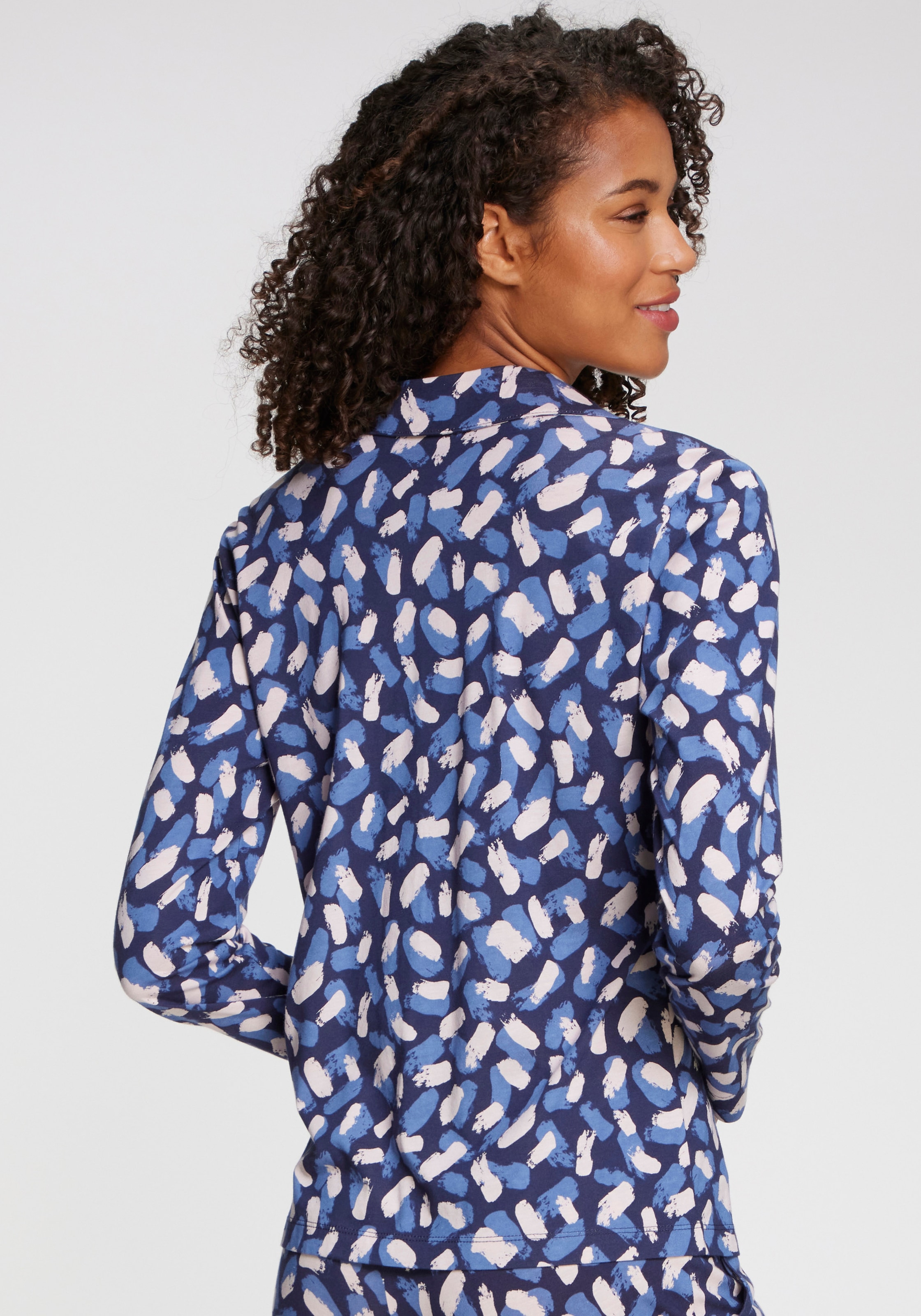 s.Oliver Haut de pyjama Mit schönem Alloverdruck