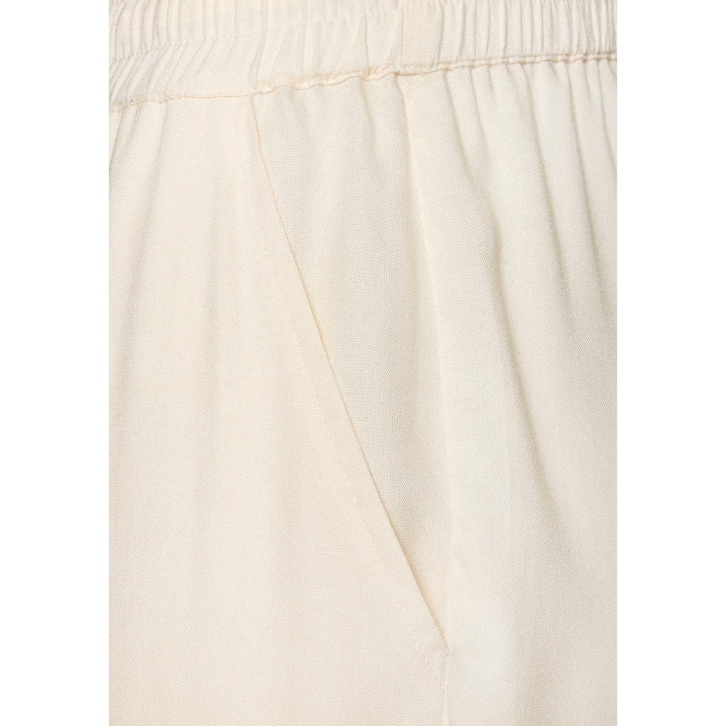 LASCANA Schlupfhose, aus gewebter Viskose, schmaler Schnitt, Sommerhose, Business-Look