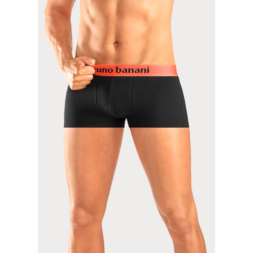 Bruno Banani Hipster, (Packung, 4 St.), knapp sitzende Boxershorts mit Logo Webbund aus Baumwollmischung