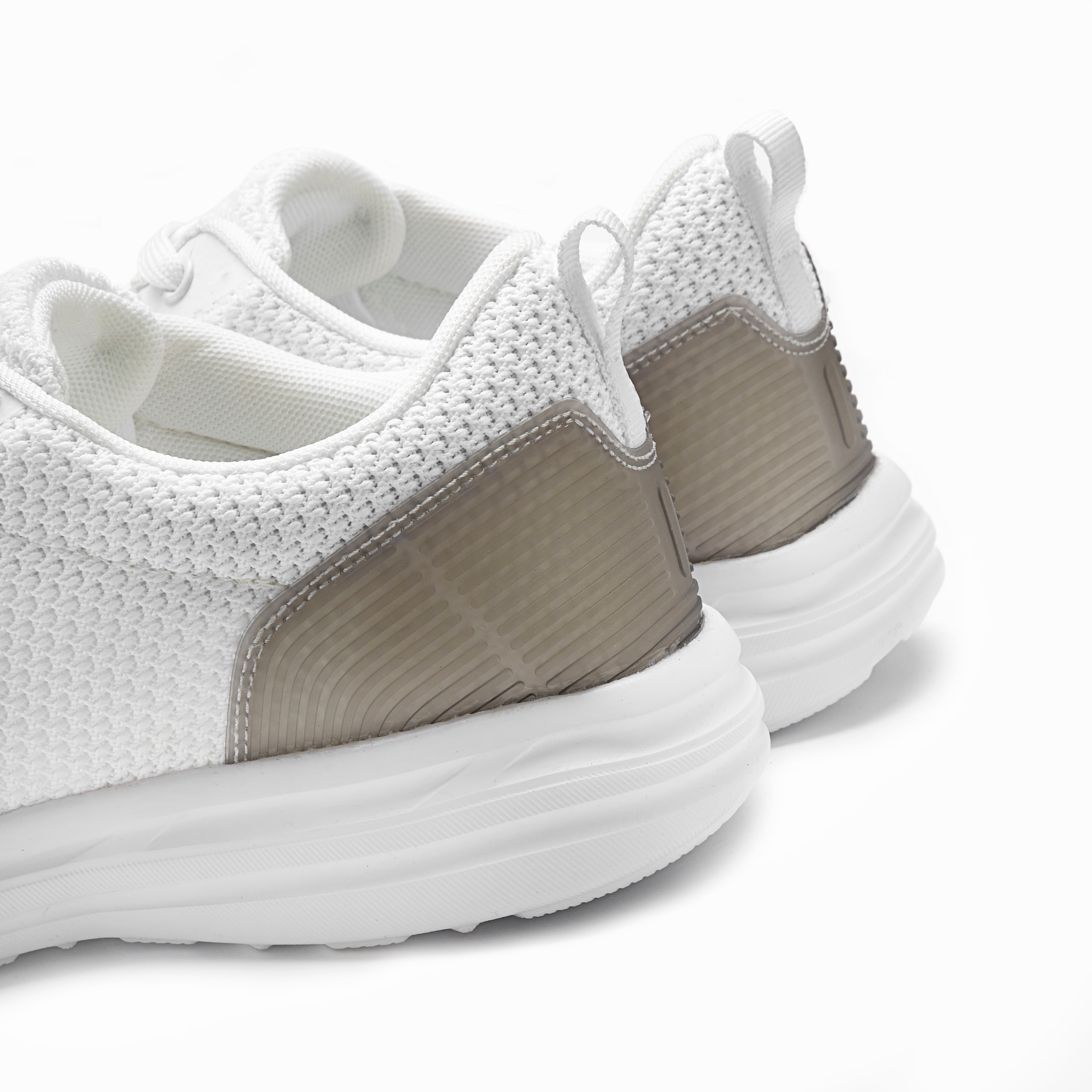 LASCANA Sneaker, Schnürhalbschuh, Halbschuh, Freizeitschuh ultraleicht VEGAN