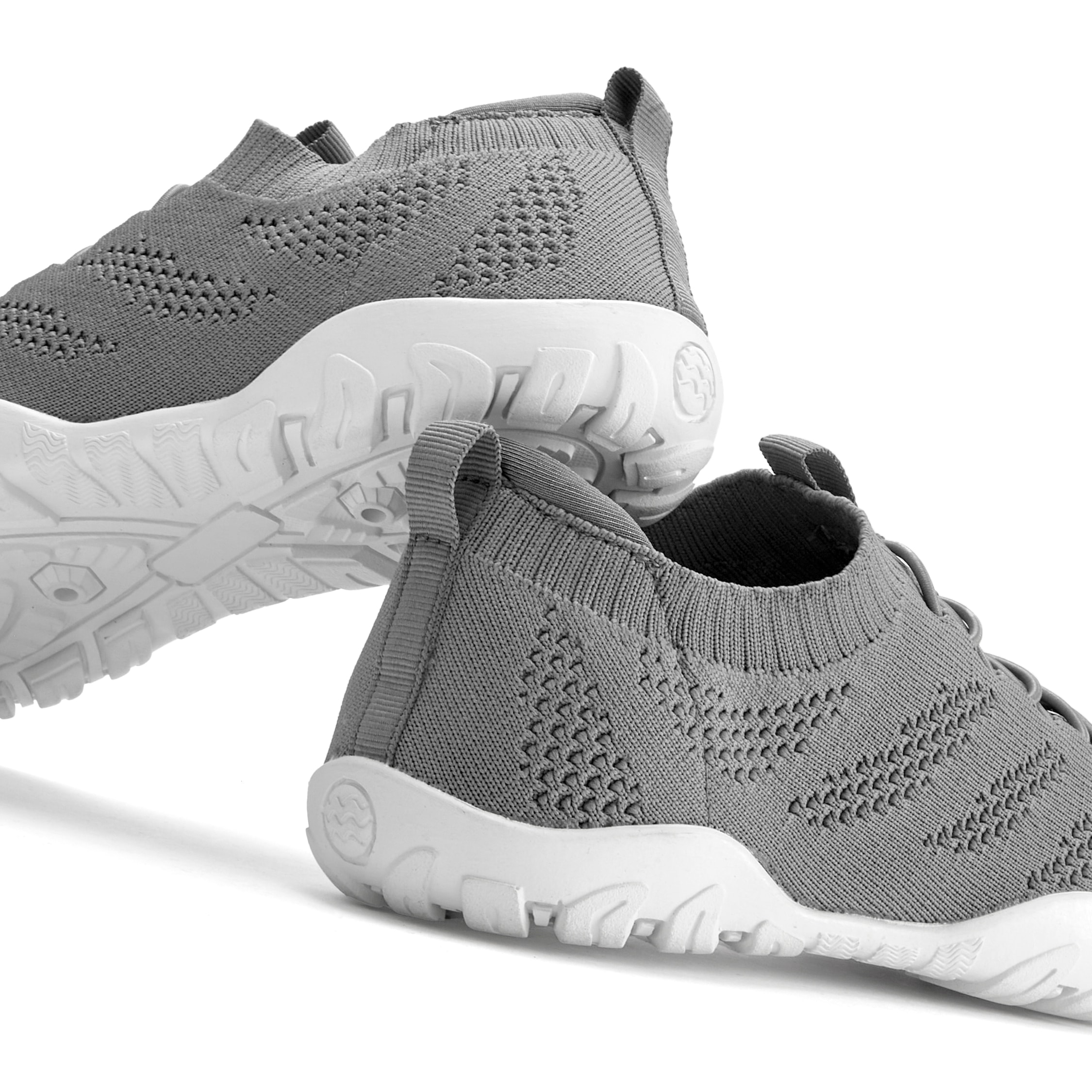 Vivance Sneaker »Freizeitschuh, Halbschuh mit ultraleichter und flexibler Sohle,«, zum Reinschlüpfen mit elastischen Schnürbändern VEGAN