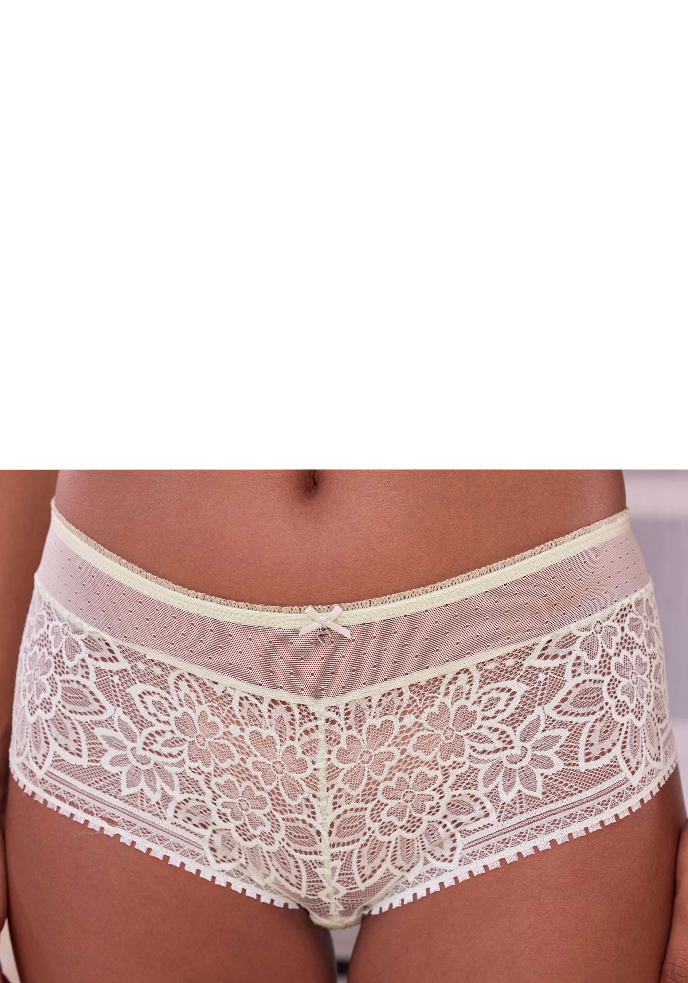 LASCANA Panty aus blumiger Jacquardspitze mit hübschem Accessoire