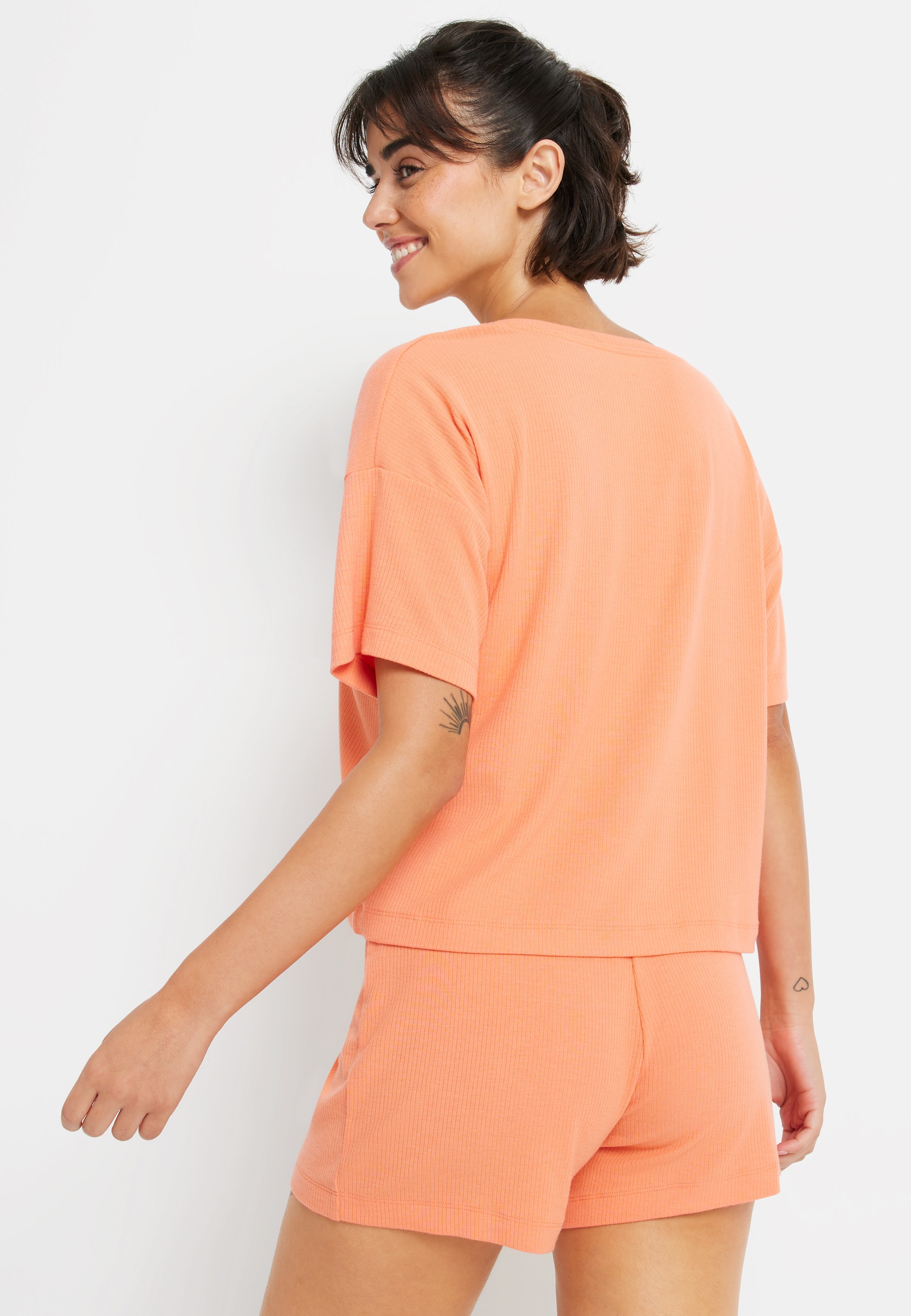 LSCN by LASCANA Shorty, (2 tlg.), mit kleiner Zierknopfleiste