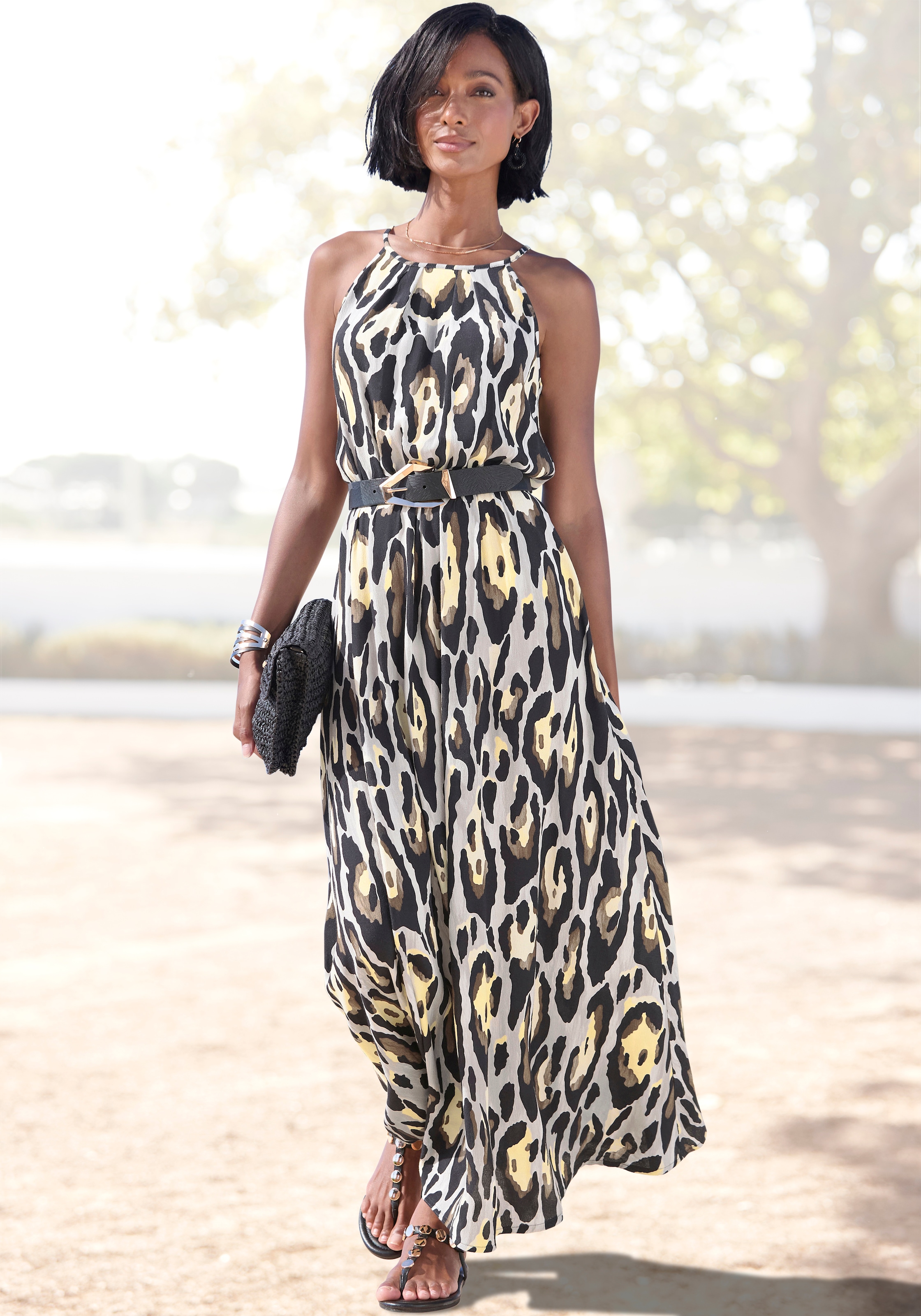 LASCANA Maxikleid »mit Alloverprint und Knopfleiste hinten, aus gewebter Viskose« luftiges Sommerkleid, elegantes Webkleid, casual