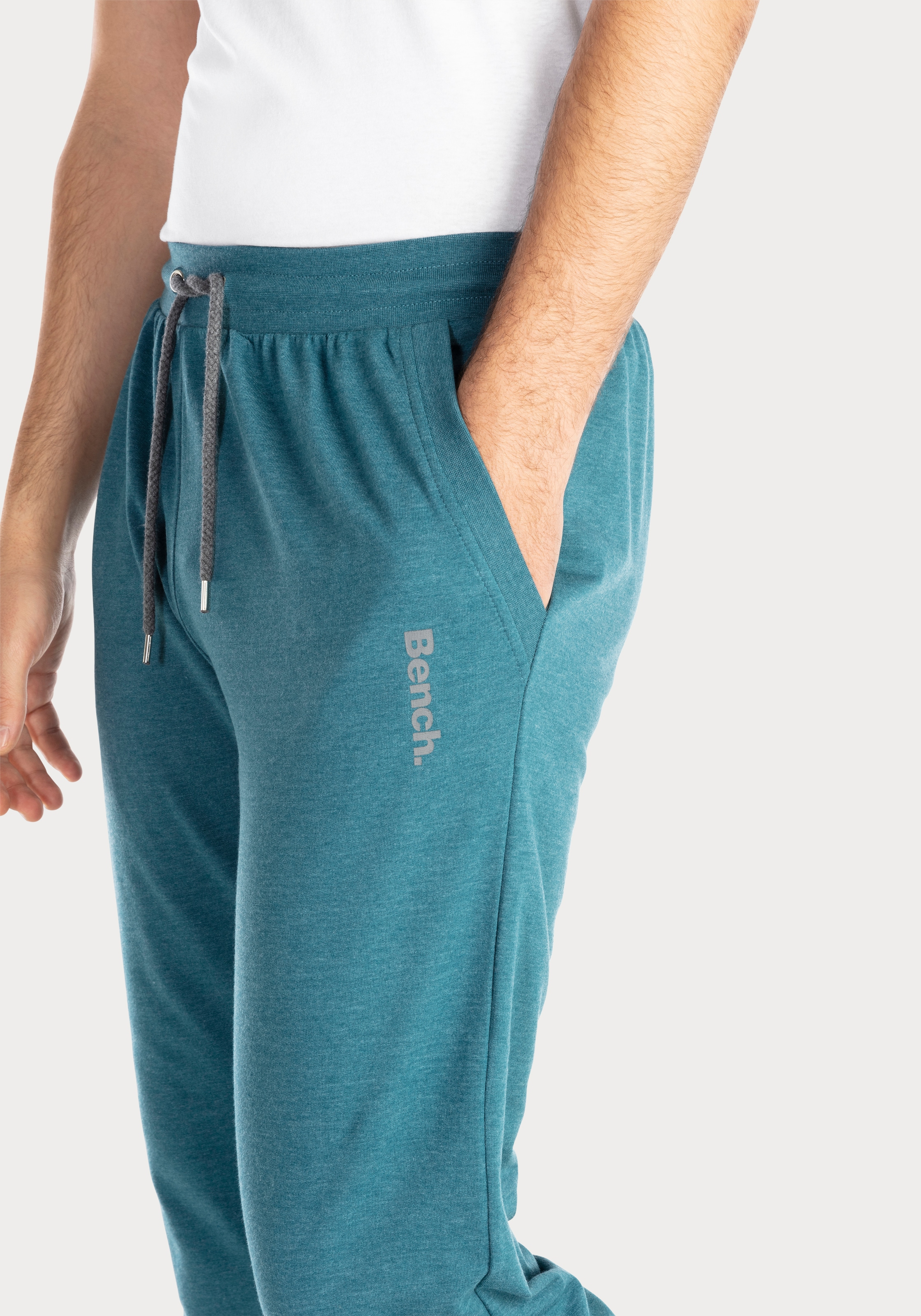 Bench. Loungewear Sweathose, Jogginghose mit Kordel, aus Baumwoll-Mix