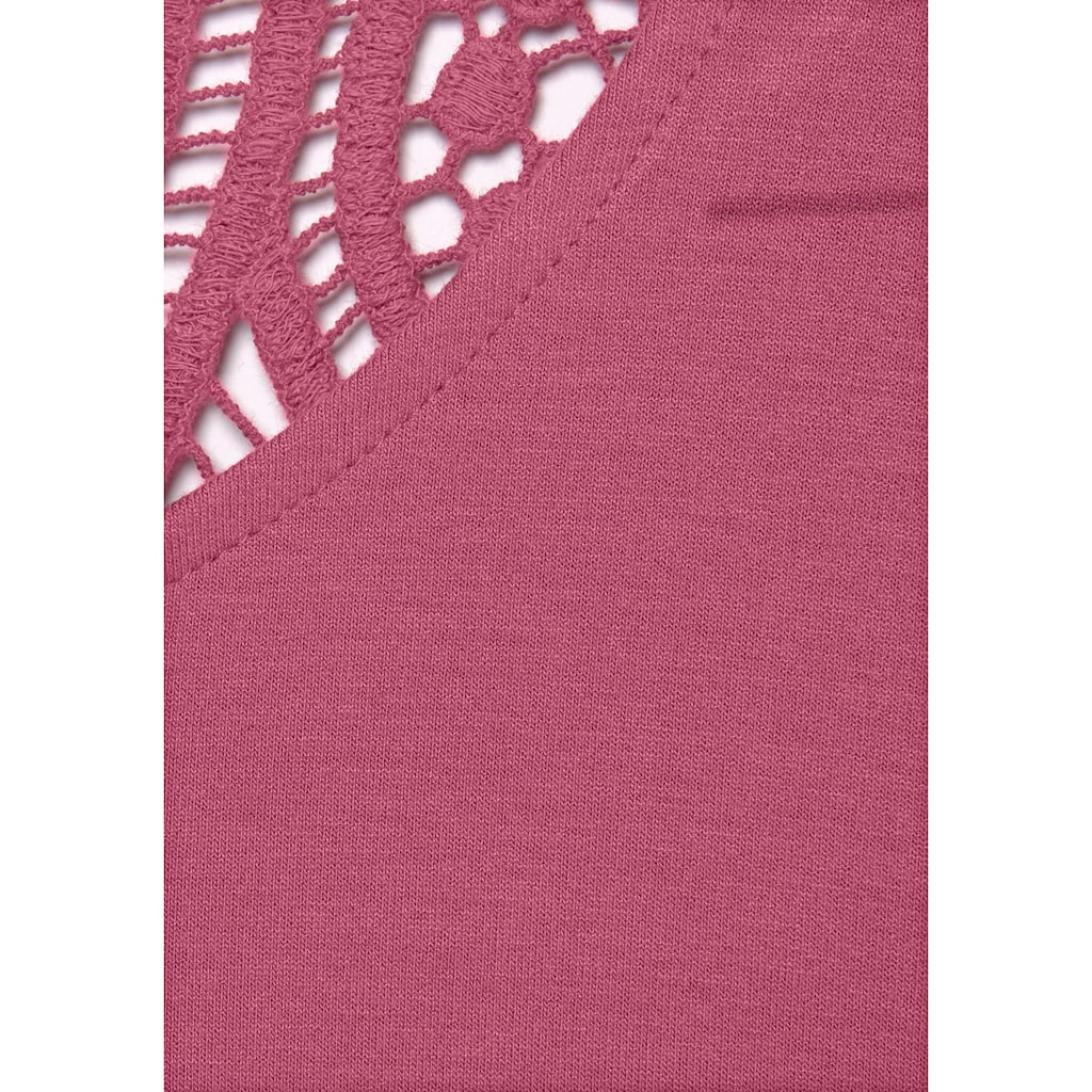 Vivance Kurzarmshirt »mit Häkelspitze am Rücken«, aus weichem Viskose-Stretch