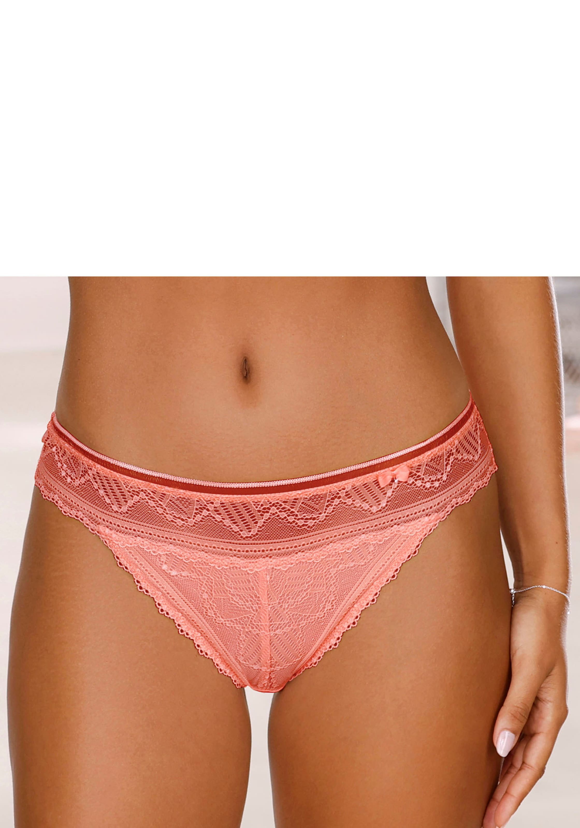 LASCANA String »Tiziana« mit anteilig recycelter Spitze