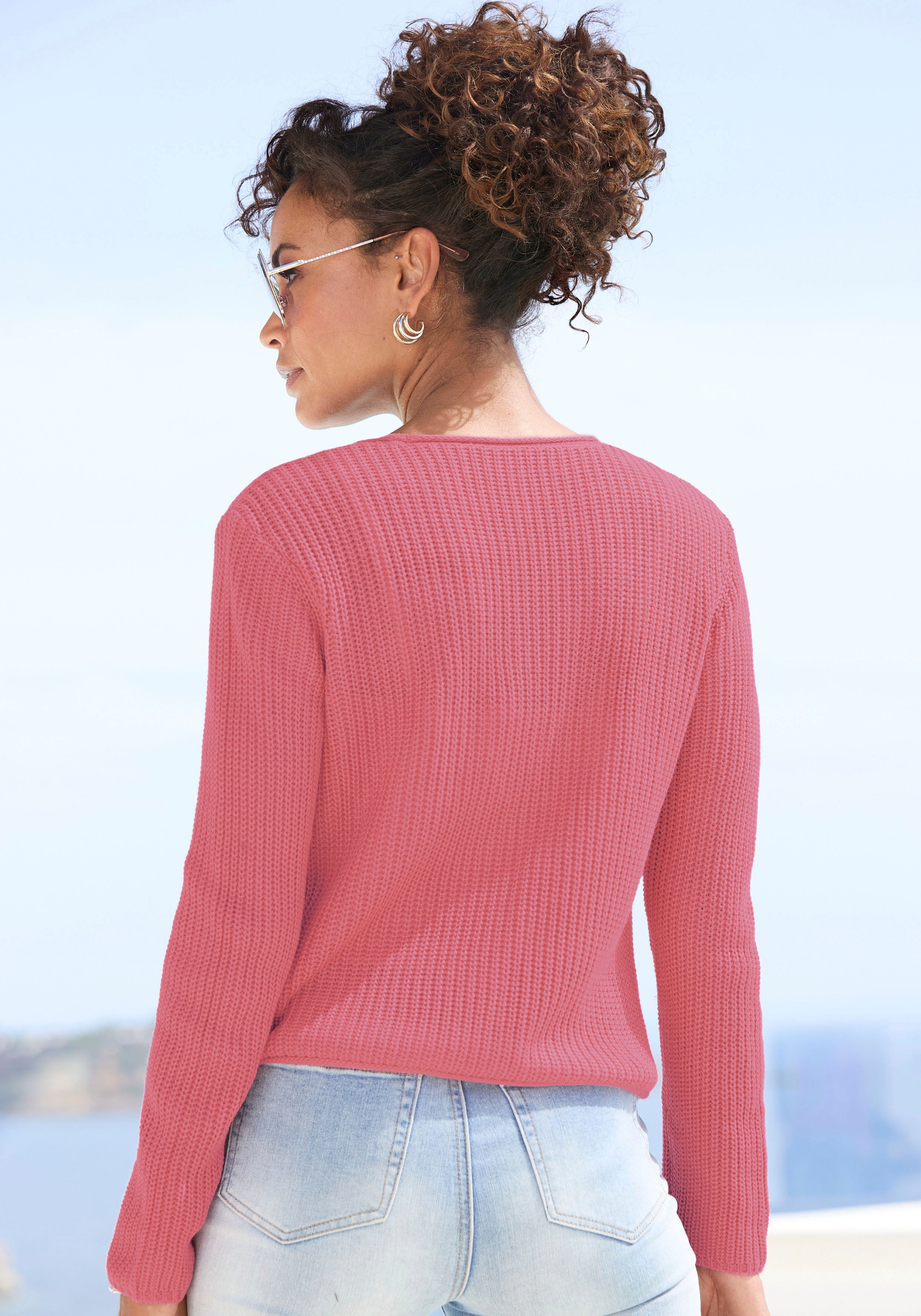 Vivance Strickjacke »mit V-Ausschnitt und Haken zum Verschliessen« leichte Strickqualität, langärmeliger Cardigan, kürzere Form
