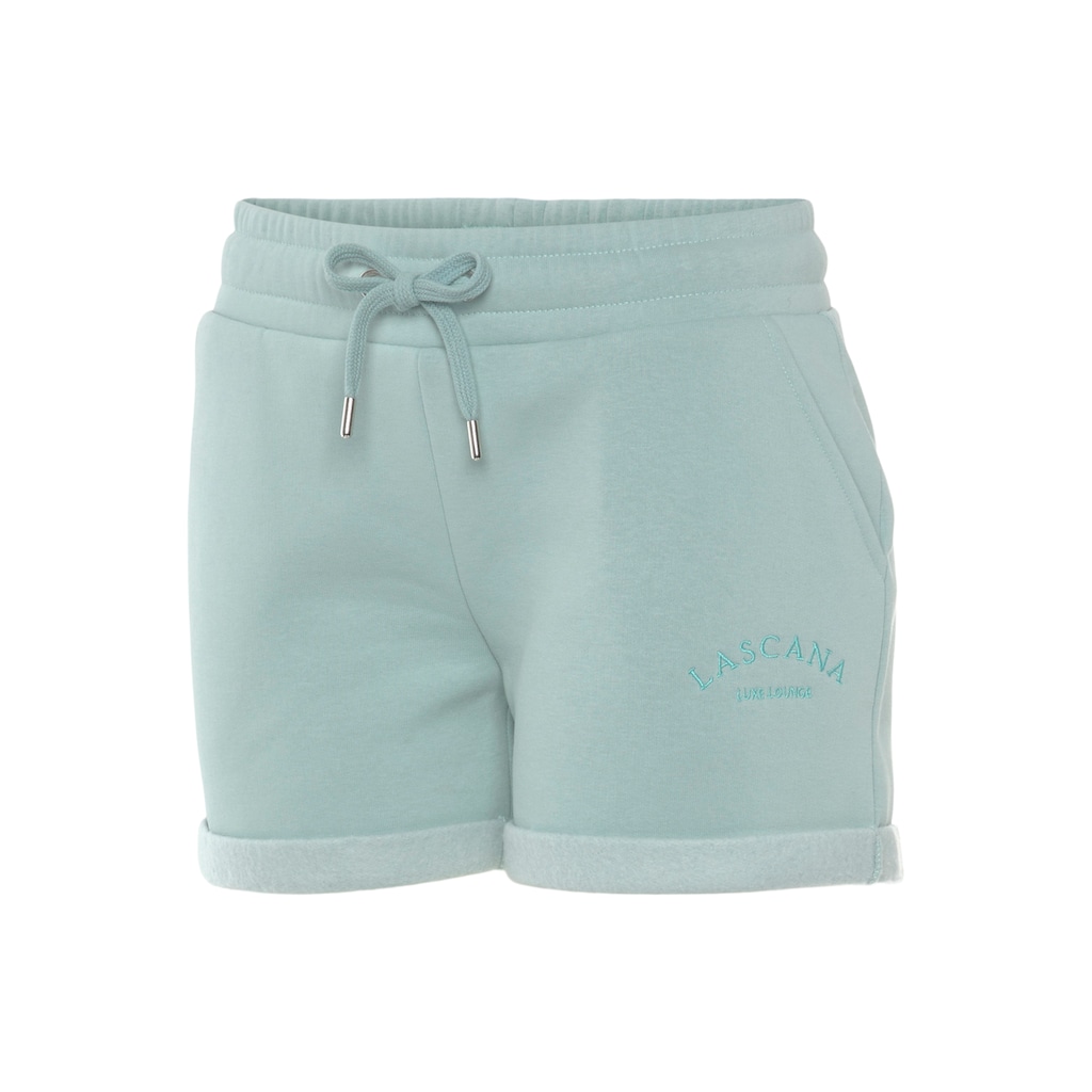 LASCANA Relaxshorts, mit seitlichen Taschen und Logostickerei, Loungewear