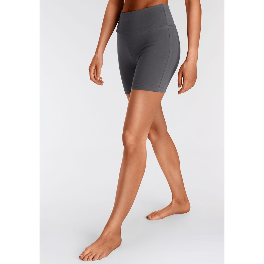 LASCANA Shorts, mit breitem Bündchen und Logodruck
