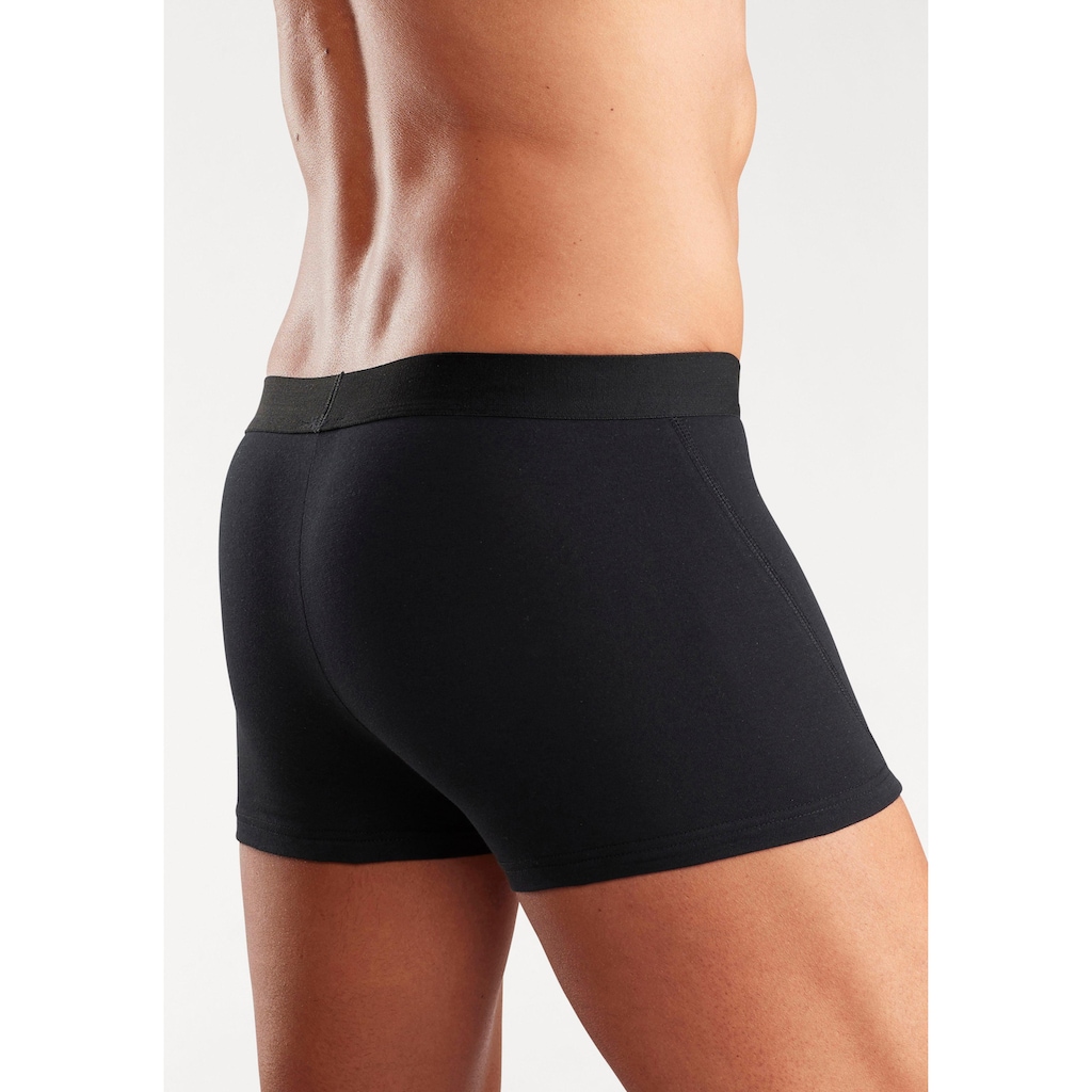 Bruno Banani Boxer »Boxershorts für Herren«, (Packung, 4 St.), mit farbigen Marken-Schriftzug am Bündchen