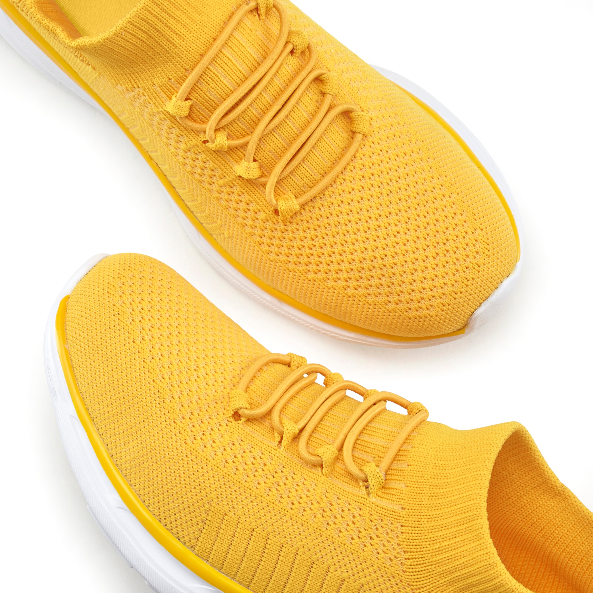 LASCANA Sneaker, ultraleicht und bequem zum Reinschlüpfen
