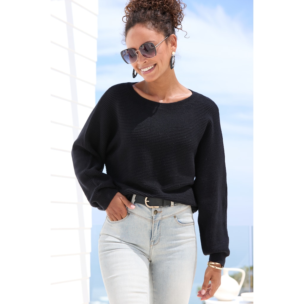 LASCANA Rundhalspullover, mit Zierknöpfen hinten, lockerer Strickpullover