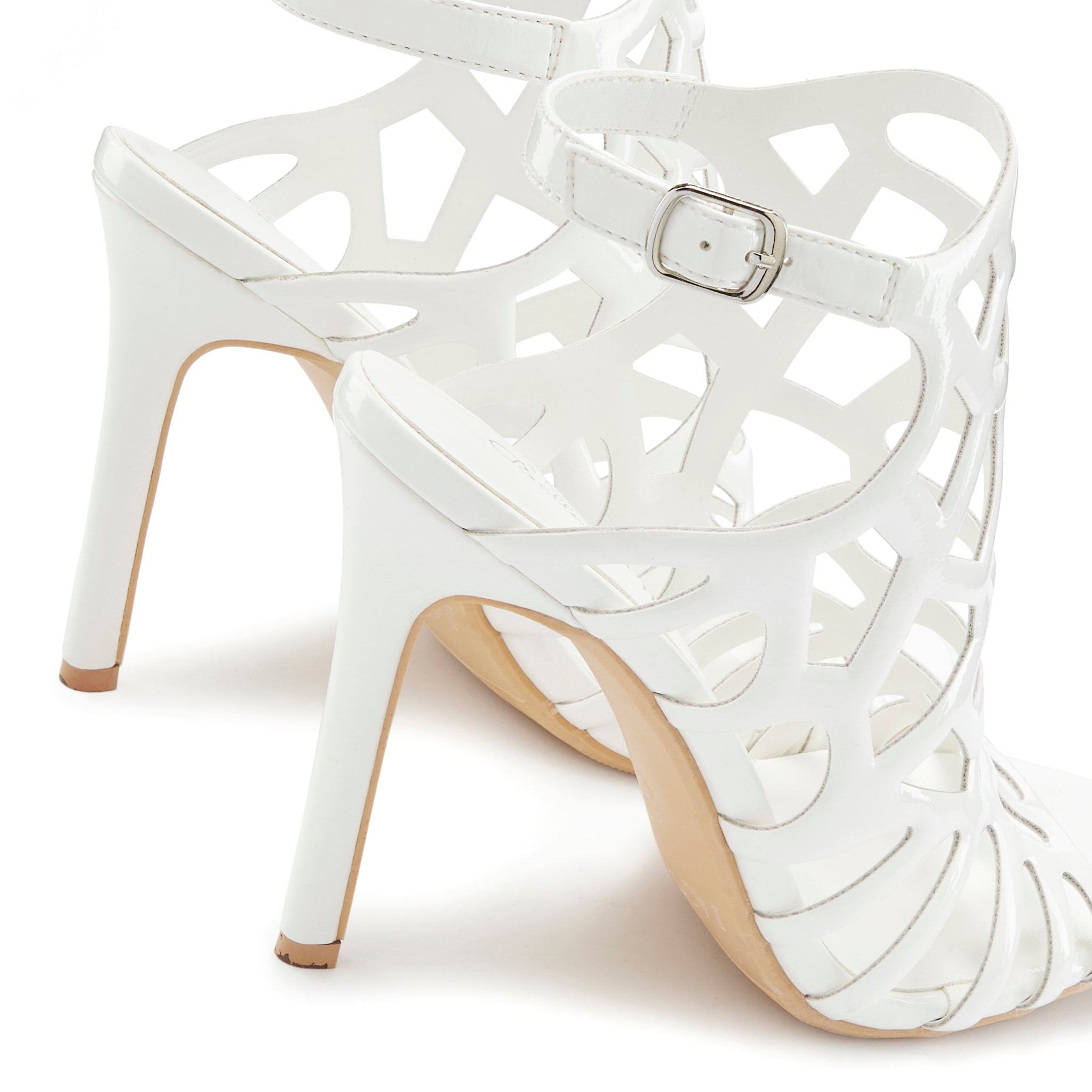 LASCANA Belle Affaire High-Heel-Sandalette »Sandalette mit Cut-Outs,«, verführerischer Sommerschuh in Lack-Optik, Sandale