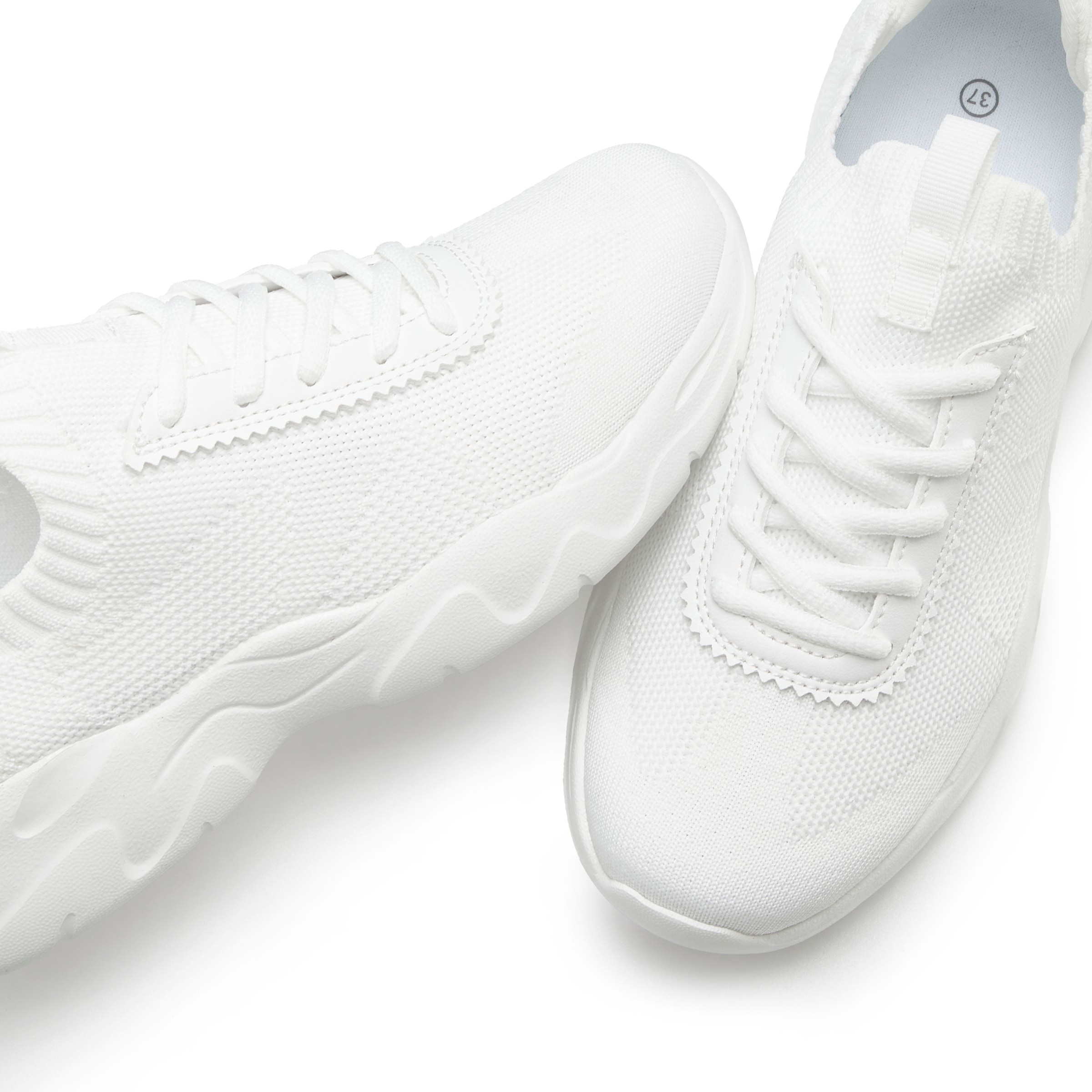 LASCANA ACTIVE Sneaker, ultraleicht und bequem zum Reinschlüpfen mit Zierschnürung VEGAN