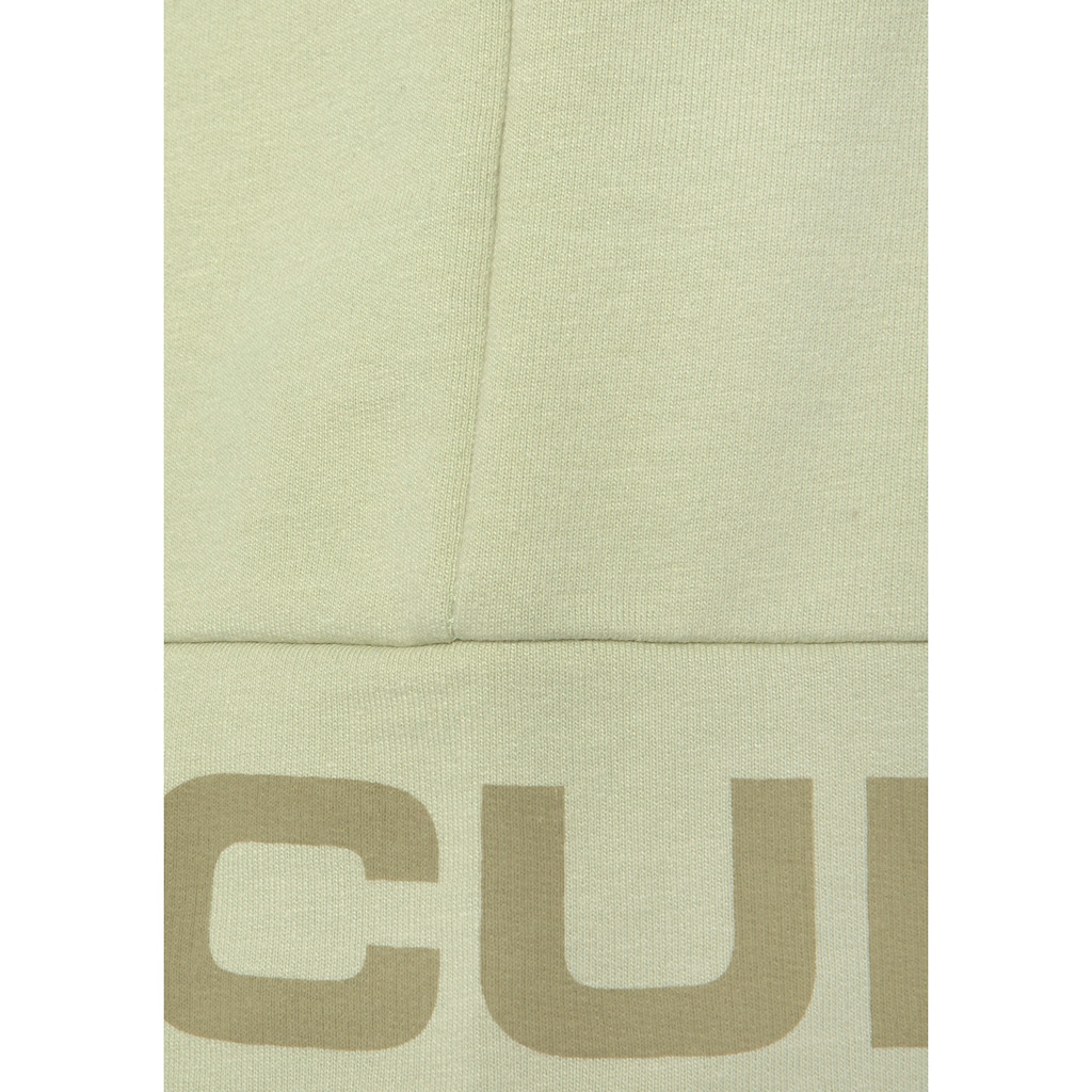 FCUK Sweatshorts, mit Längsteilungsnaht und Logoschriftzug, Loungewear